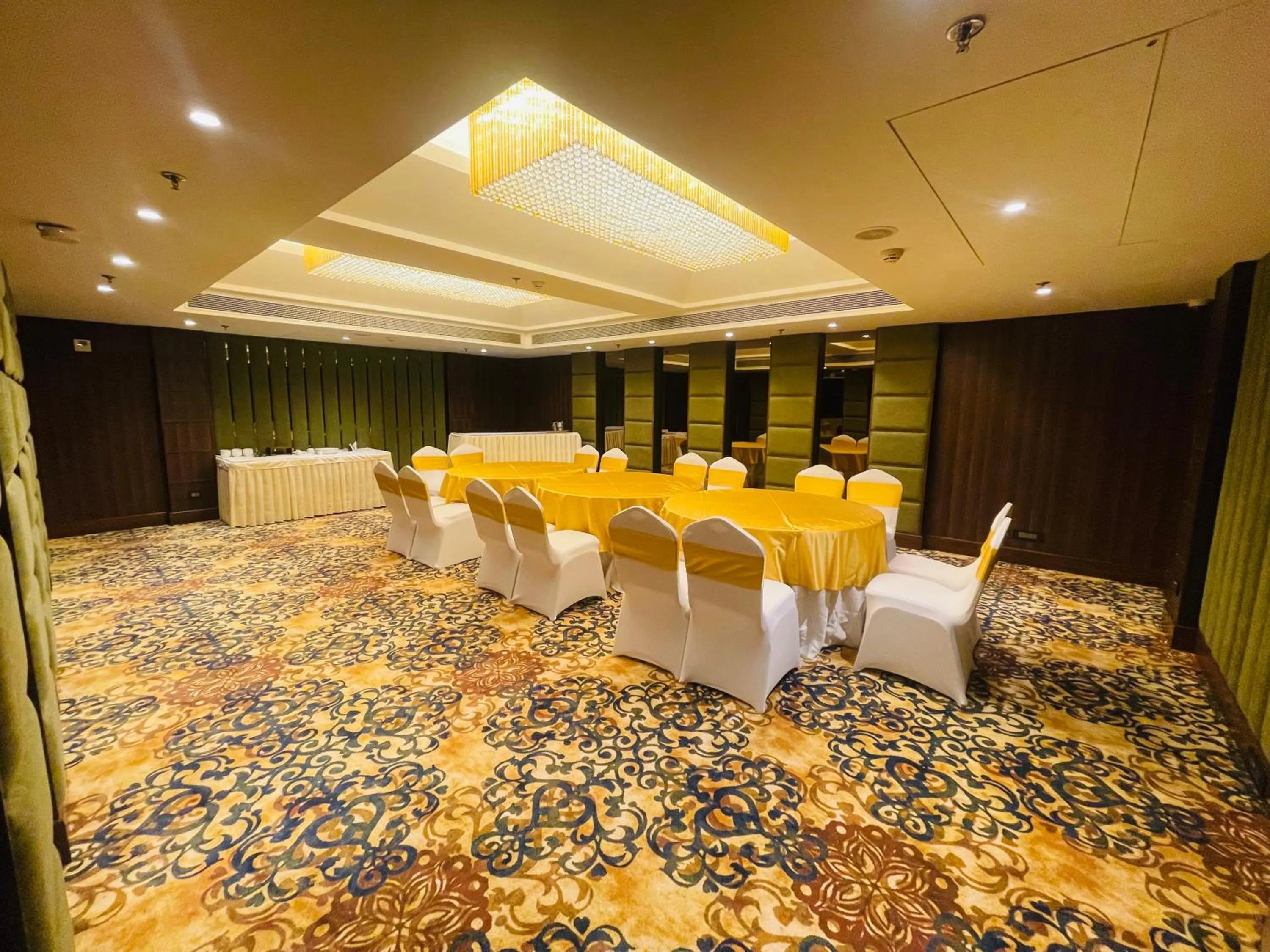 Business facilities in Golden Tulip Jalandhar