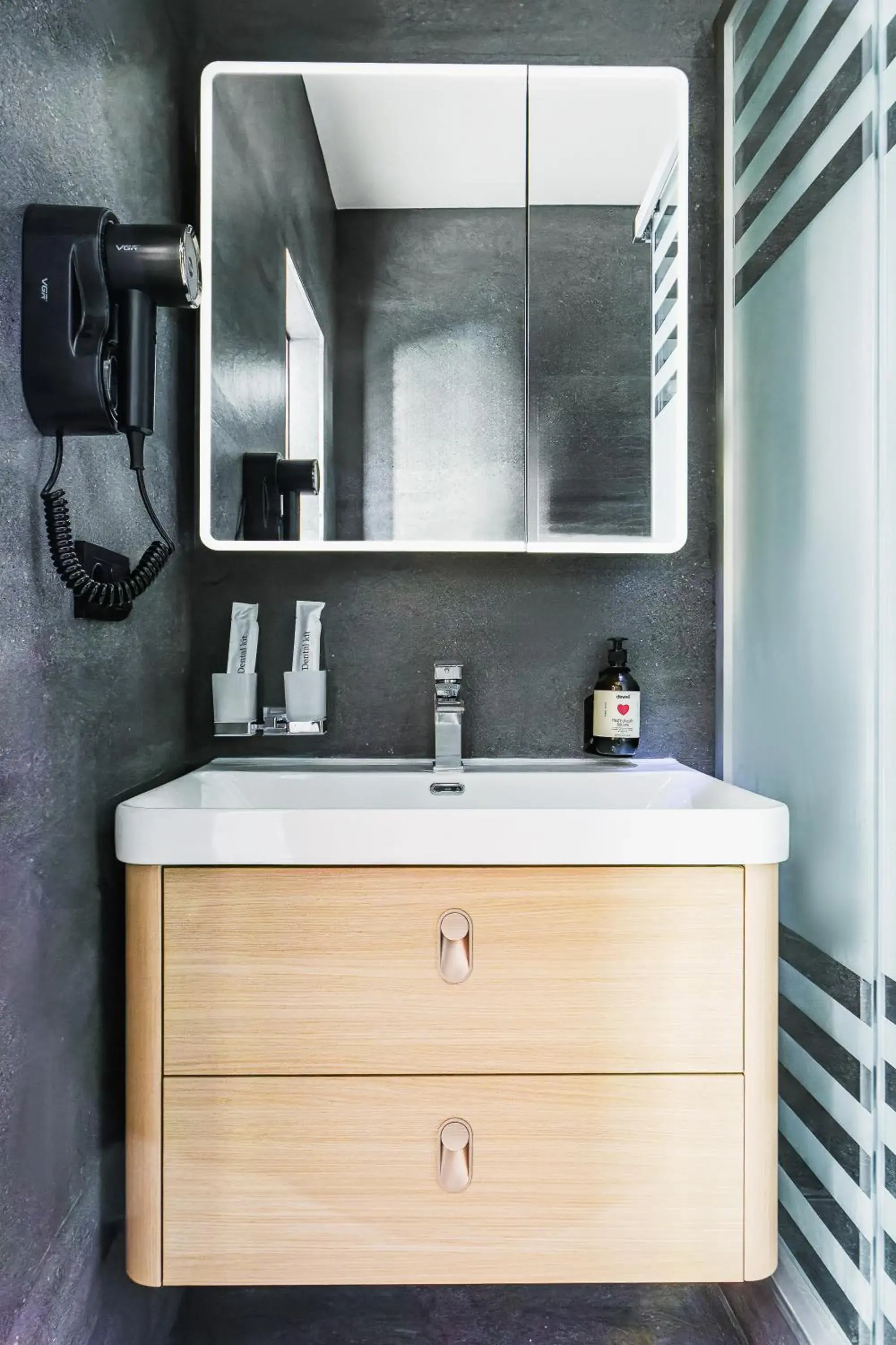 Standard Twin Room - single occupancy in Grand Nur Hotel Standard Twin Room - single occupancy in Grand Nur Hotel