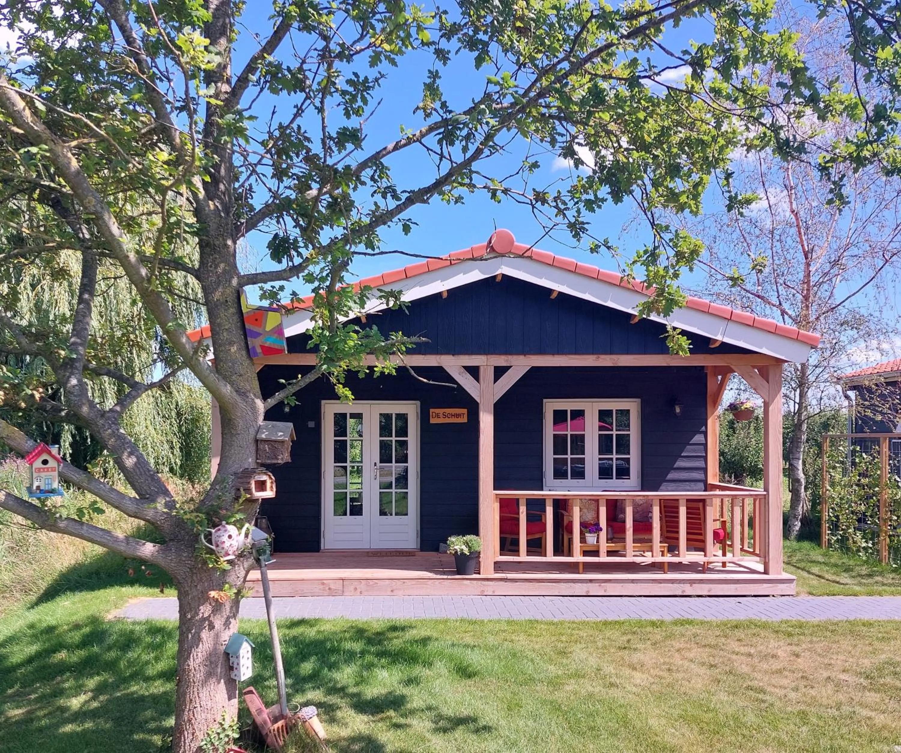 Property building in Het baken van Tholen