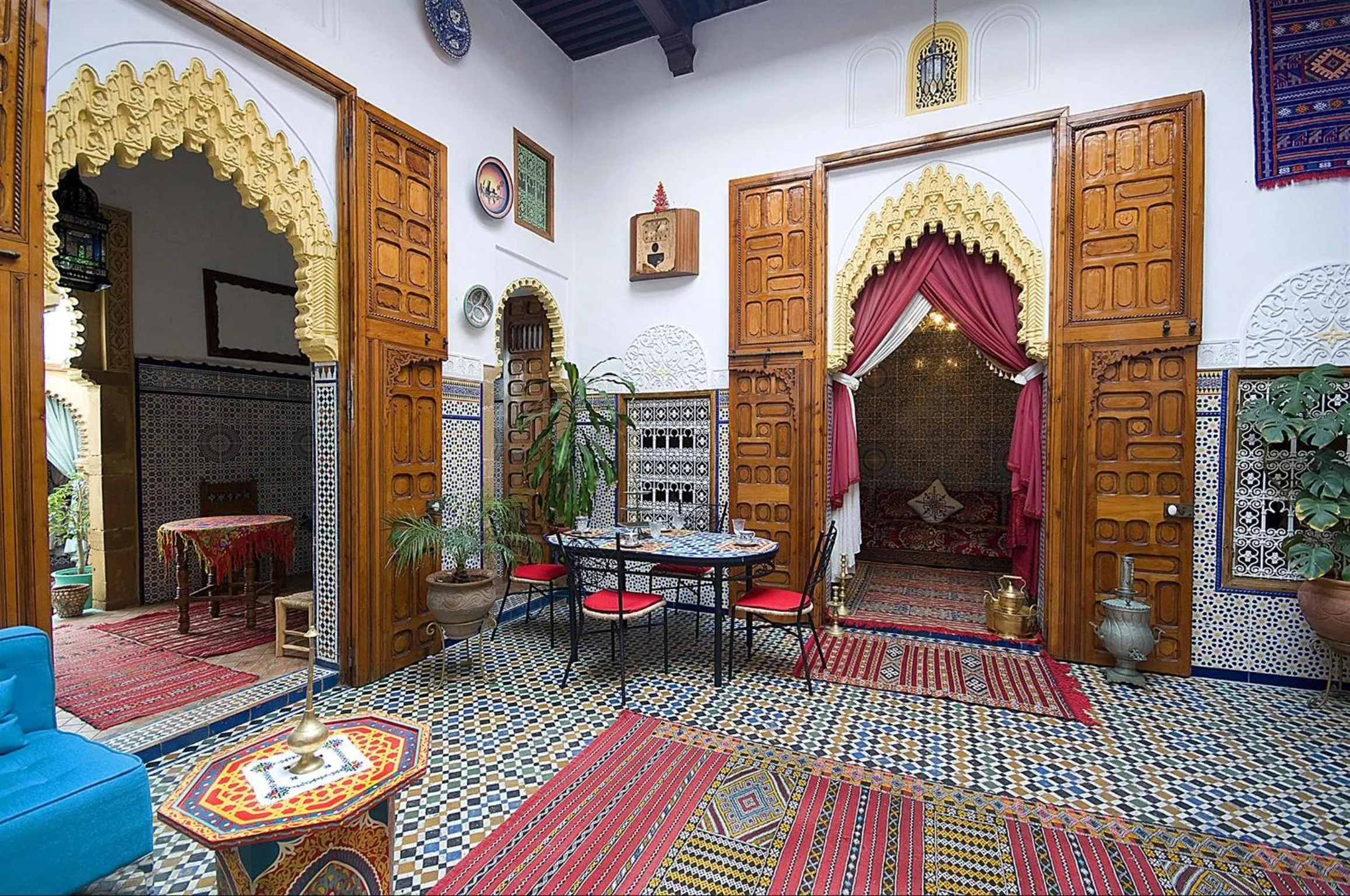 Restaurant/places to eat in Riad Dar Jabador