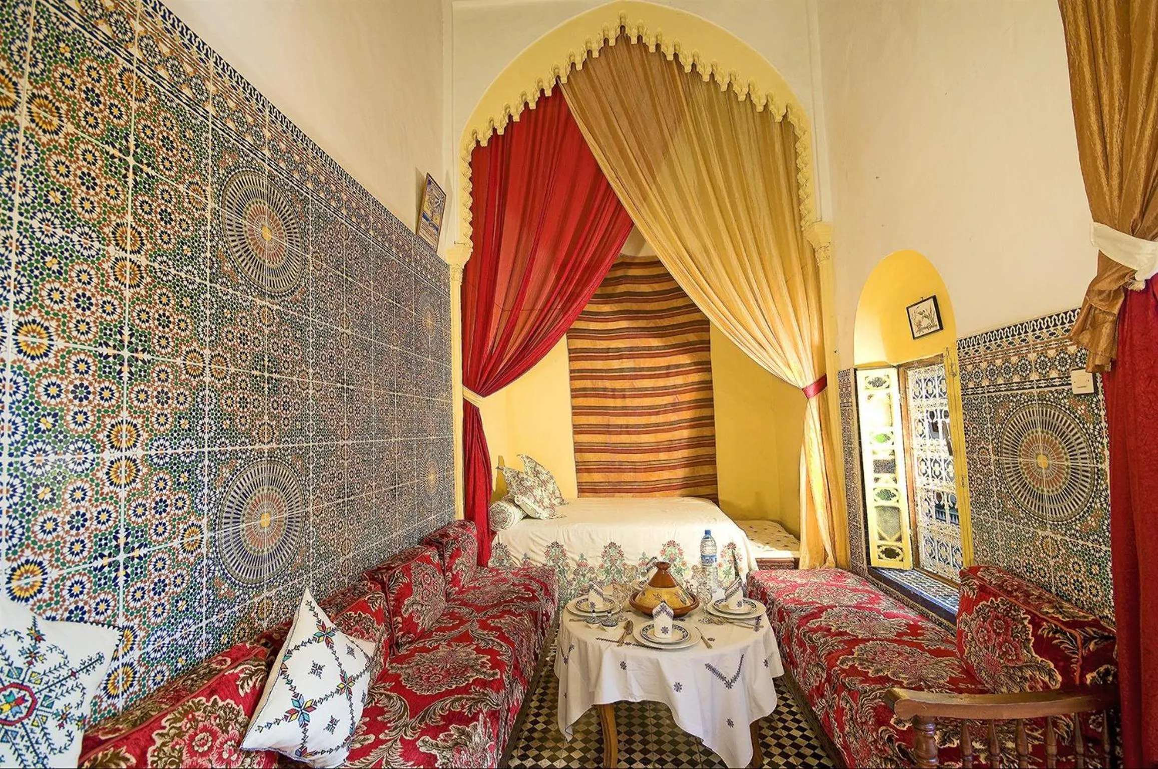Restaurant/places to eat in Riad Dar Jabador