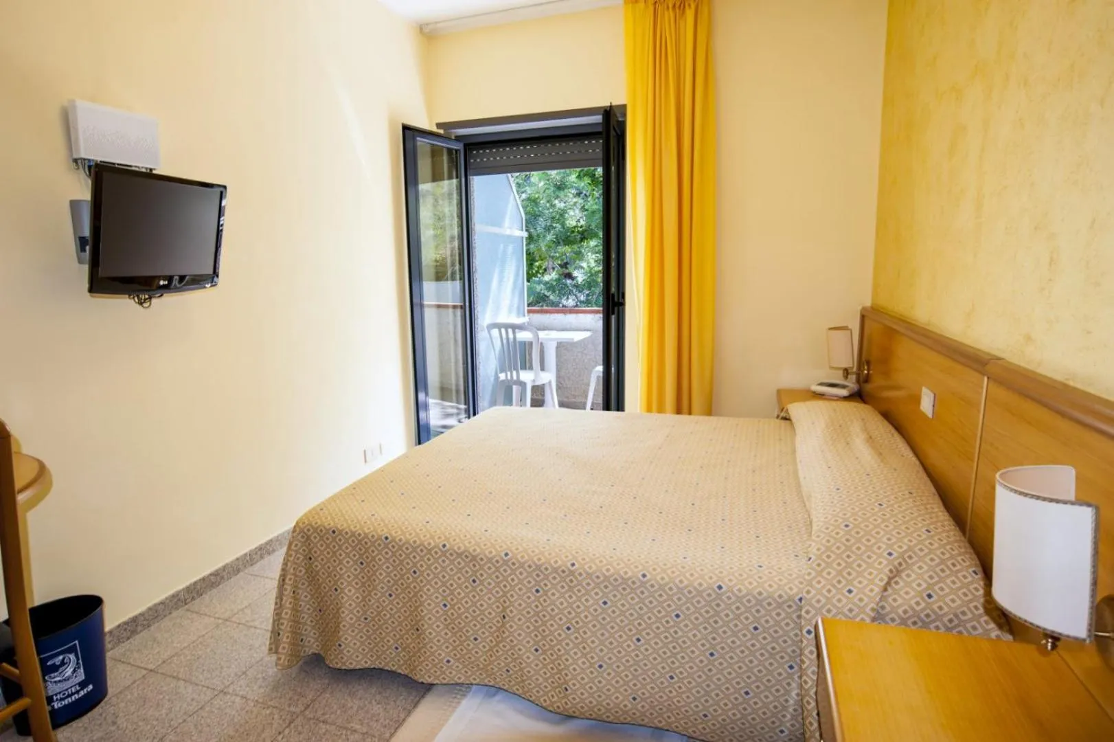 Bedroom, Bed in Hotel La Tonnara