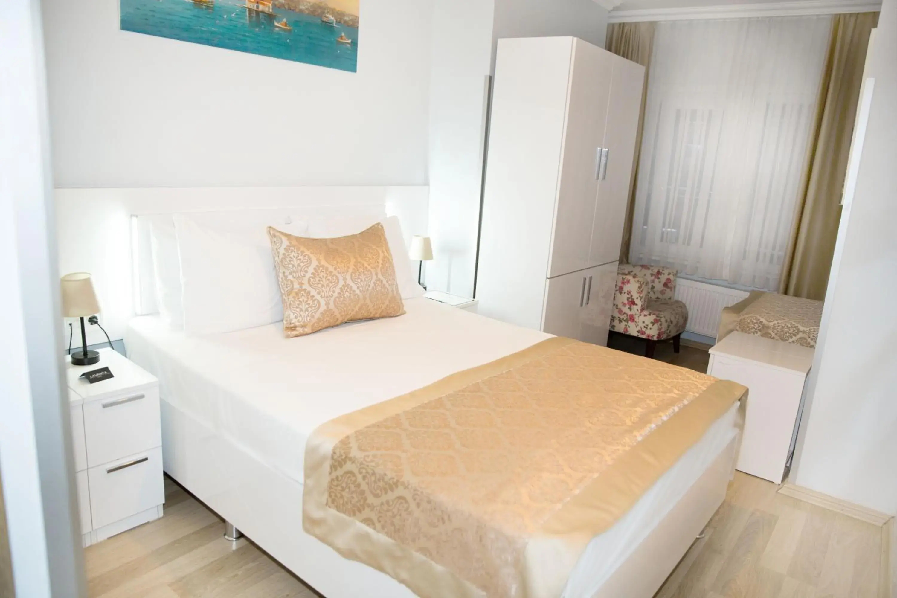 Triple Room in Lavanta Hotel Triple Room in Lavanta Hotel