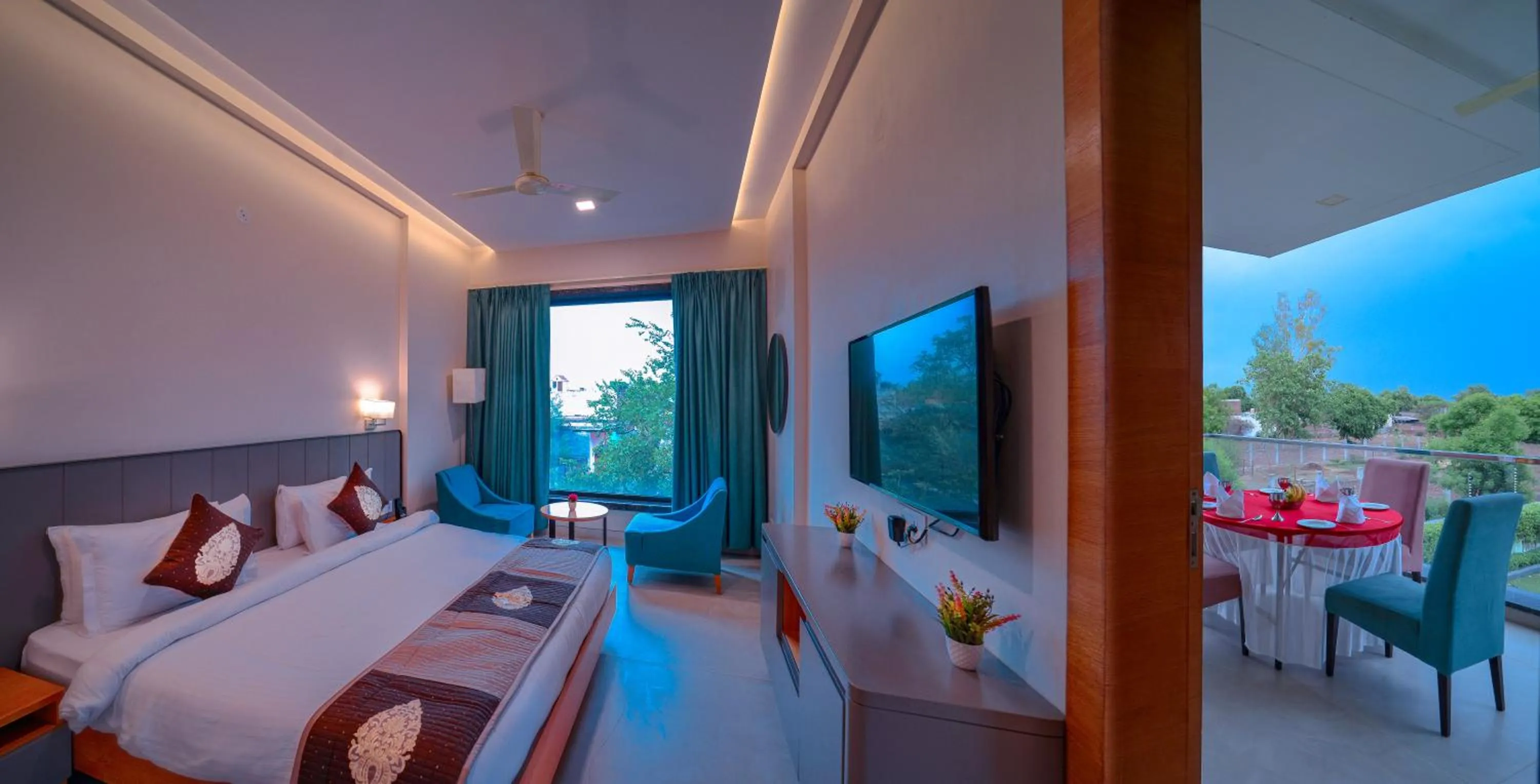 Wingston A TreeHouse Hotel, Barsana