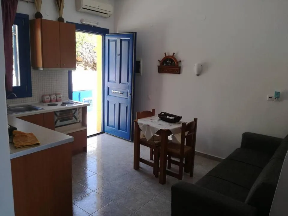 Dining area in Studio Poseidon