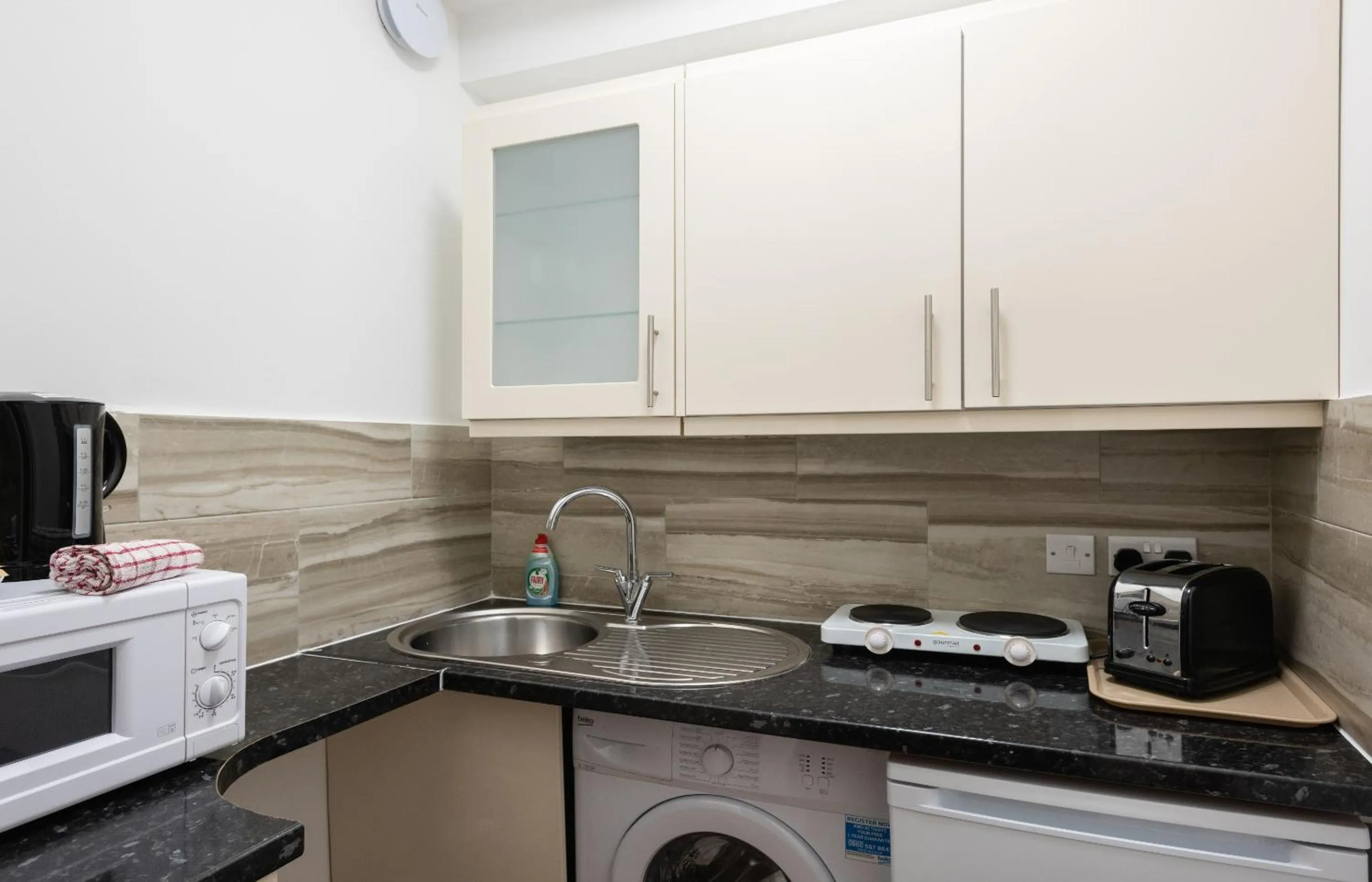 Kitchen or kitchenette in Central Hoxton Shoreditch