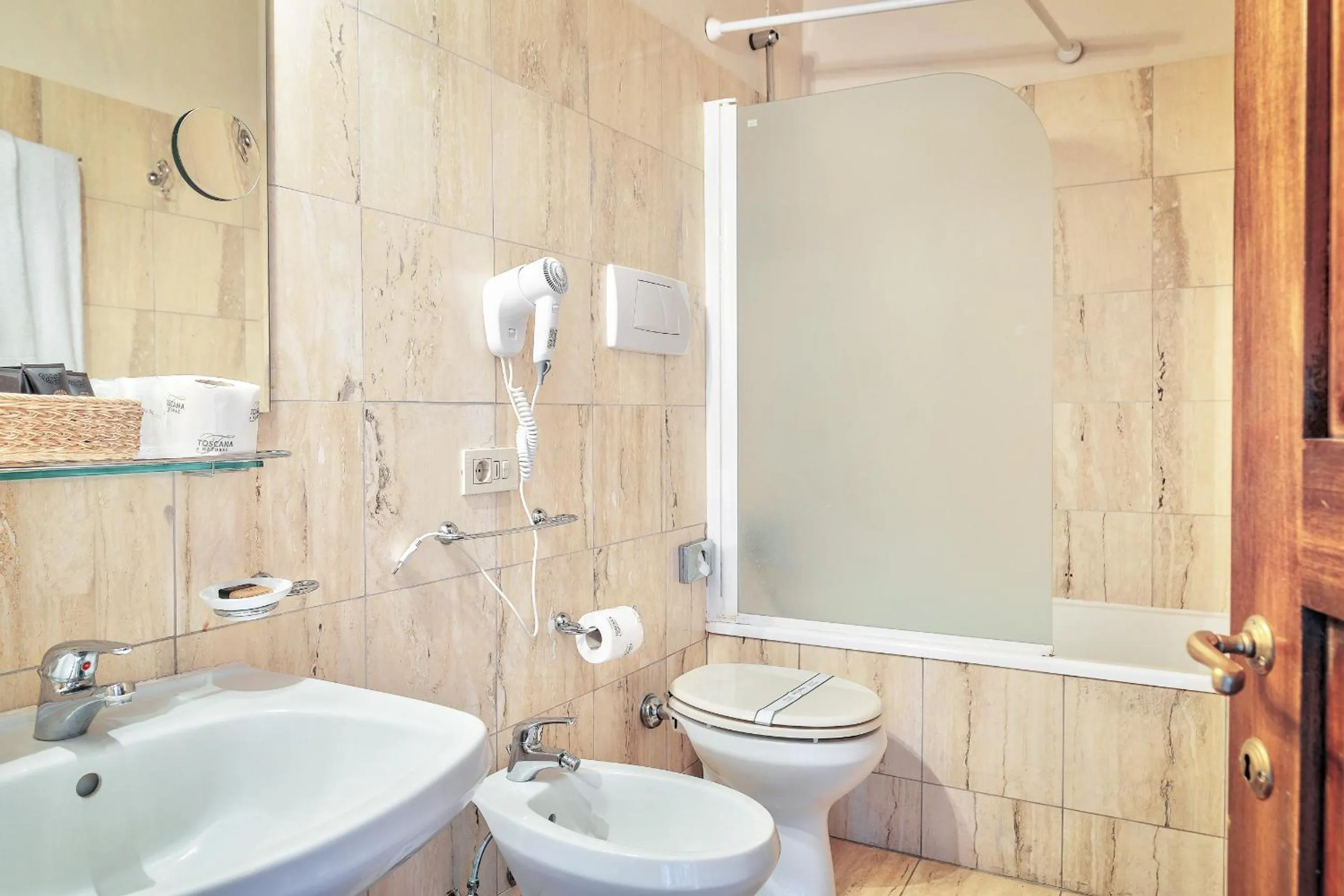 Bathroom in Hotel Borgo Casabianca
