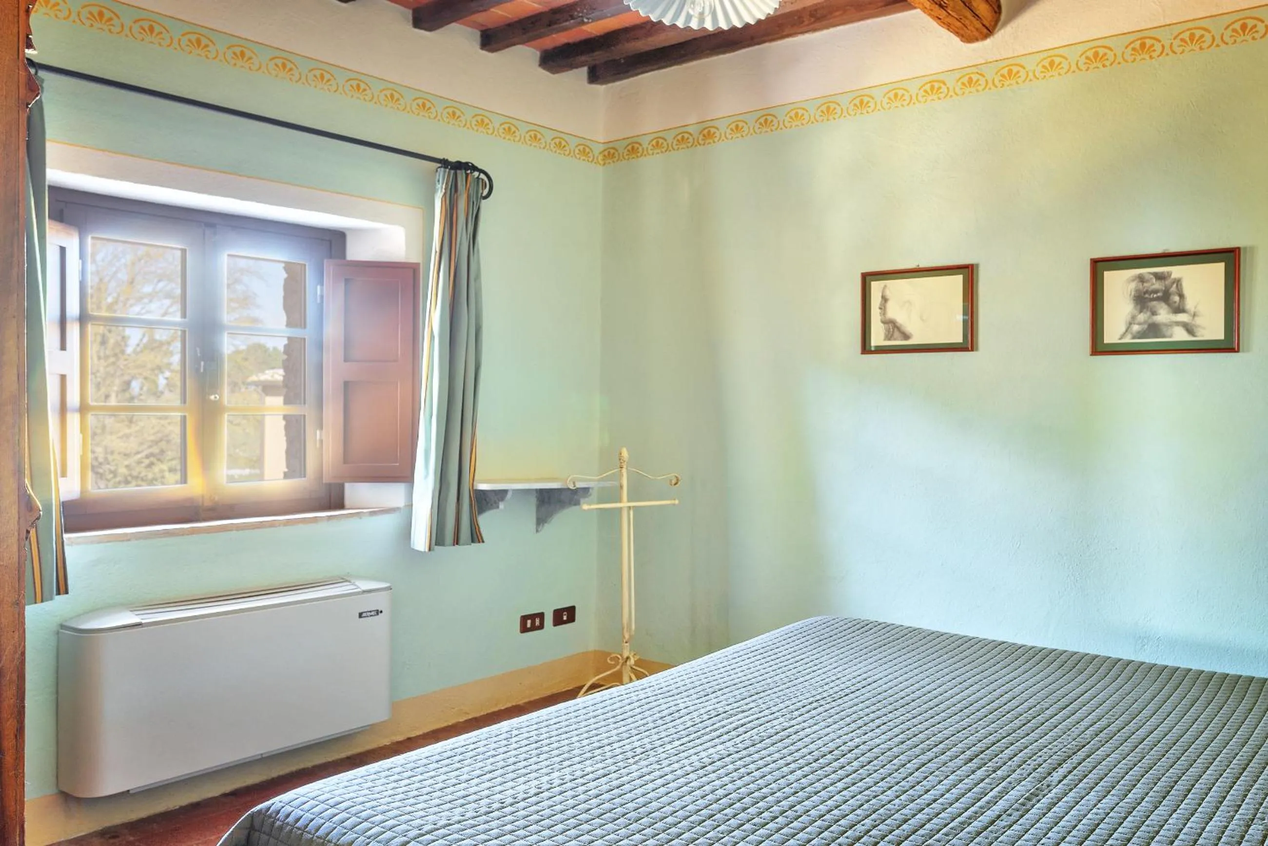 Bedroom in Hotel Borgo Casabianca