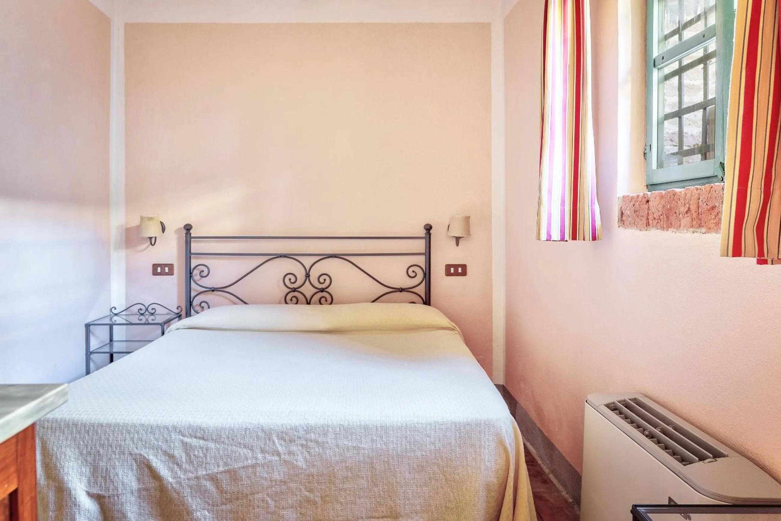 Bedroom in Hotel Borgo Casabianca