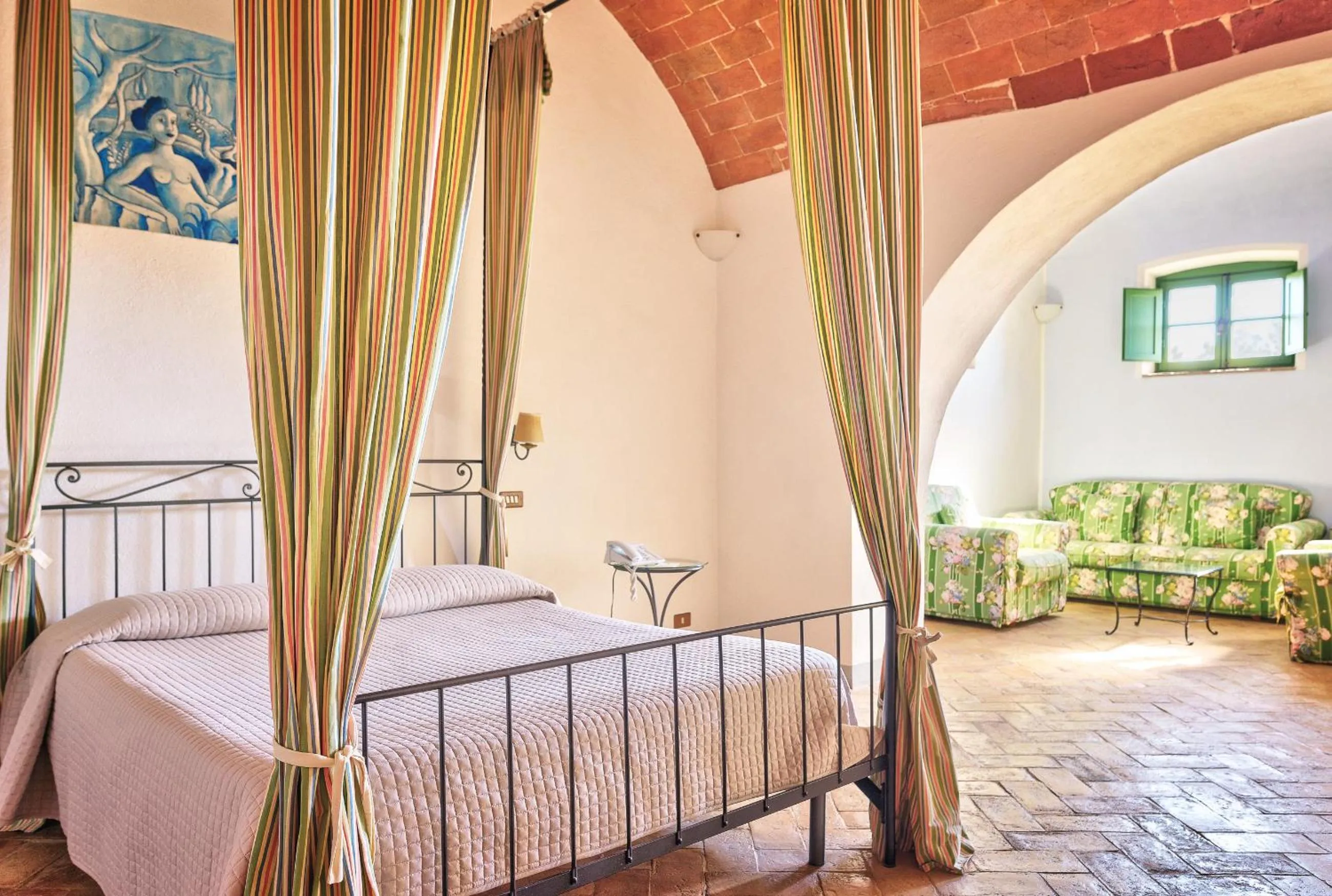 Bedroom in Hotel Borgo Casabianca