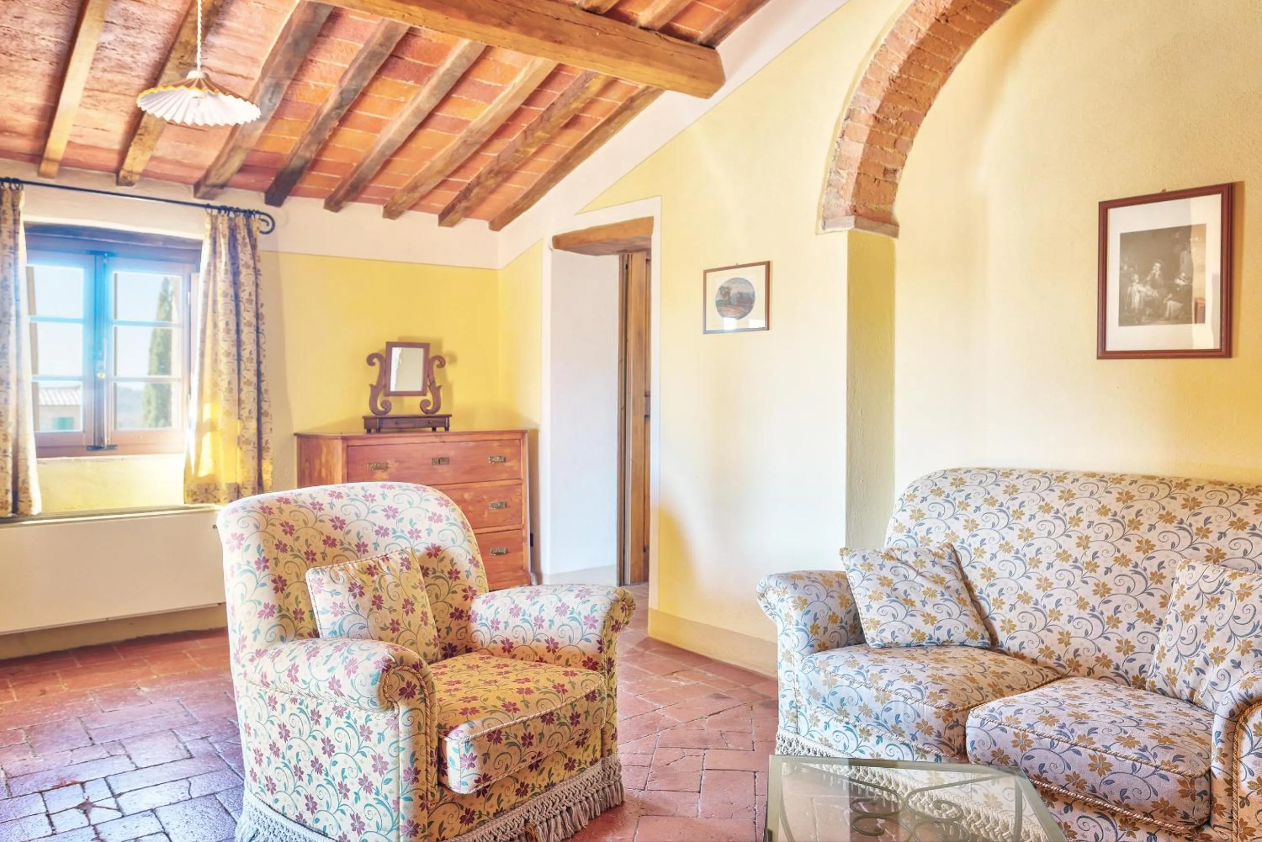 Seating area in Hotel Borgo Casabianca