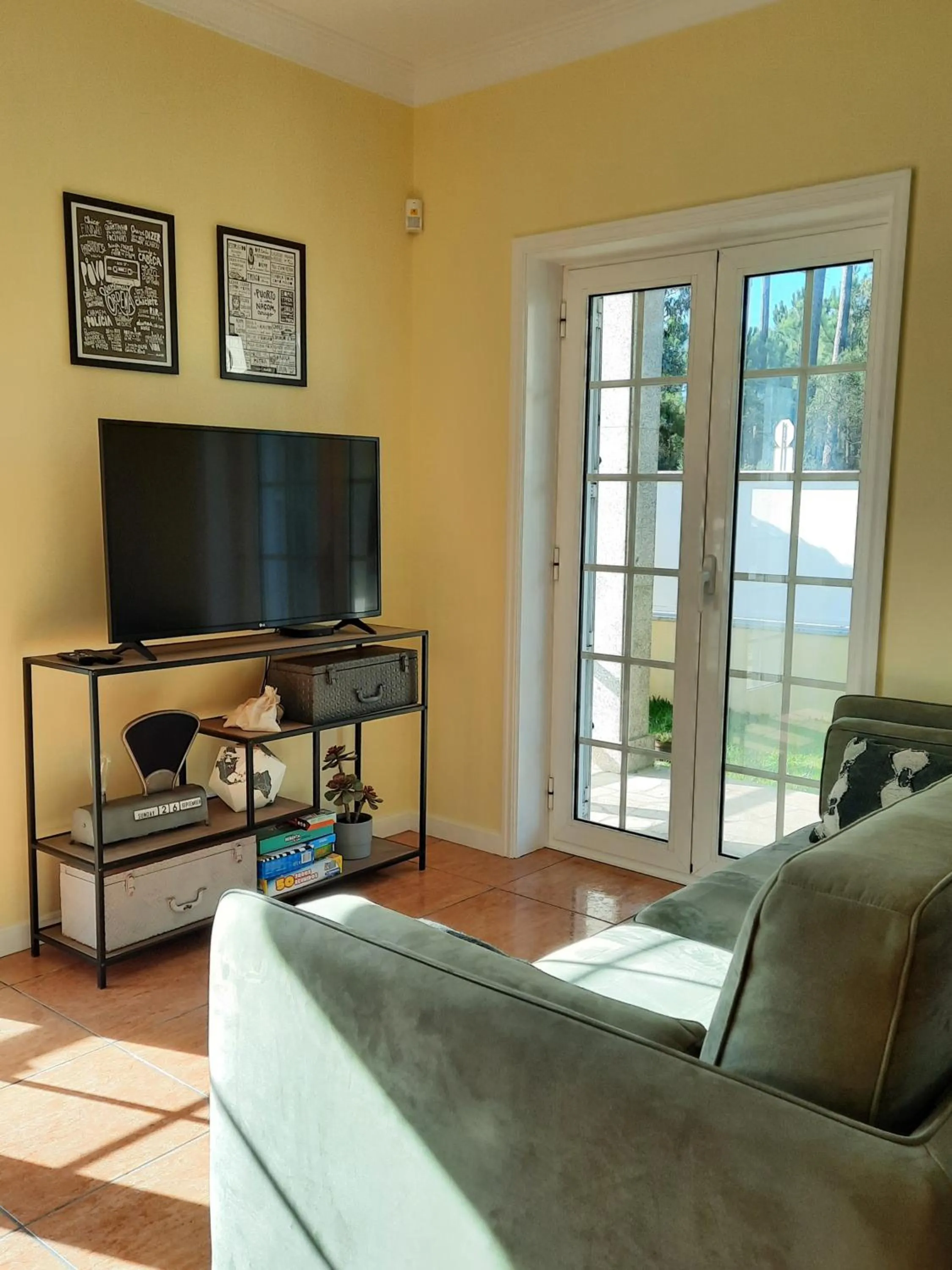 Living room in Smiling Places - Guest House in Labruge