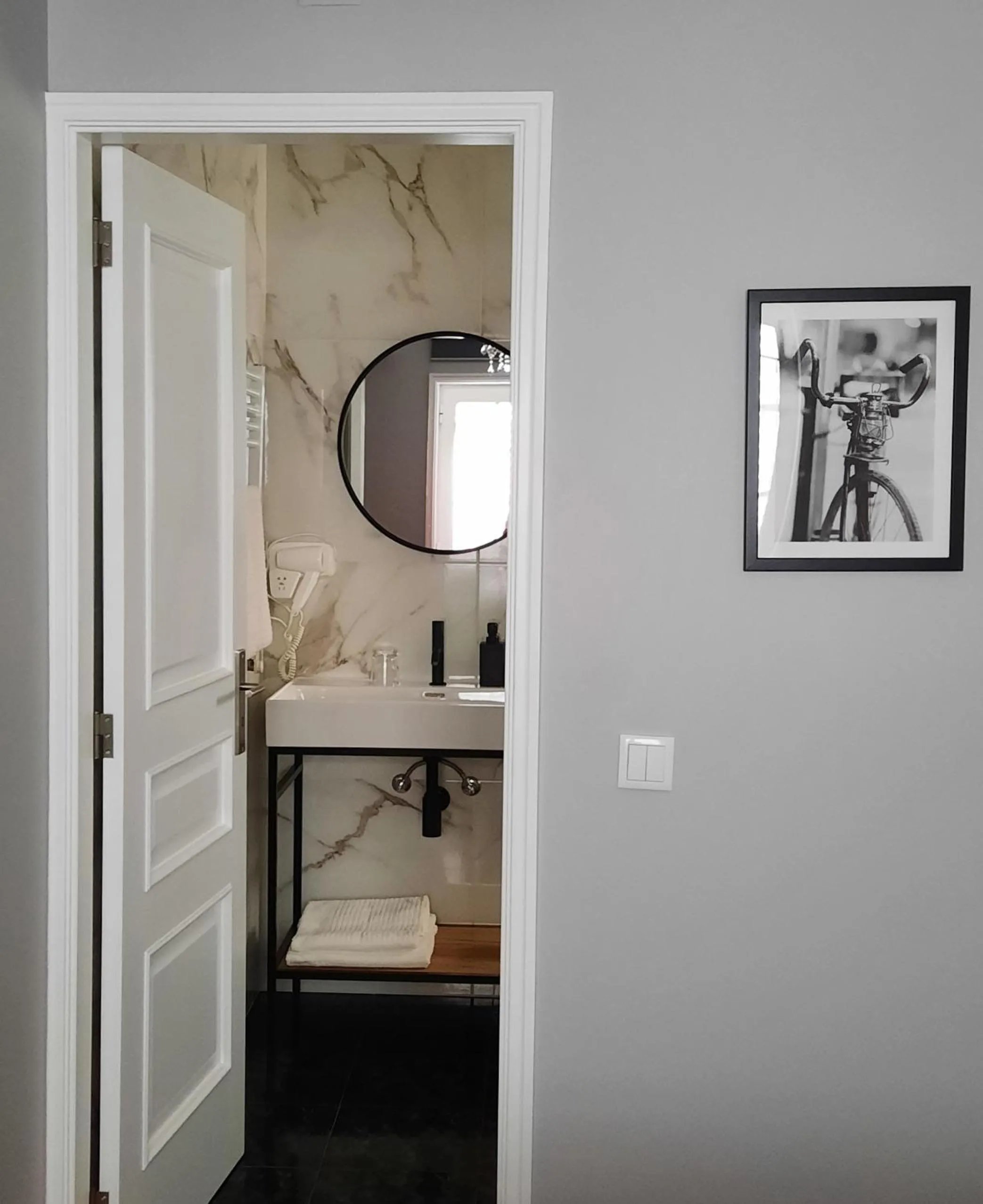Bathroom in Smiling Places - Guest House in Labruge