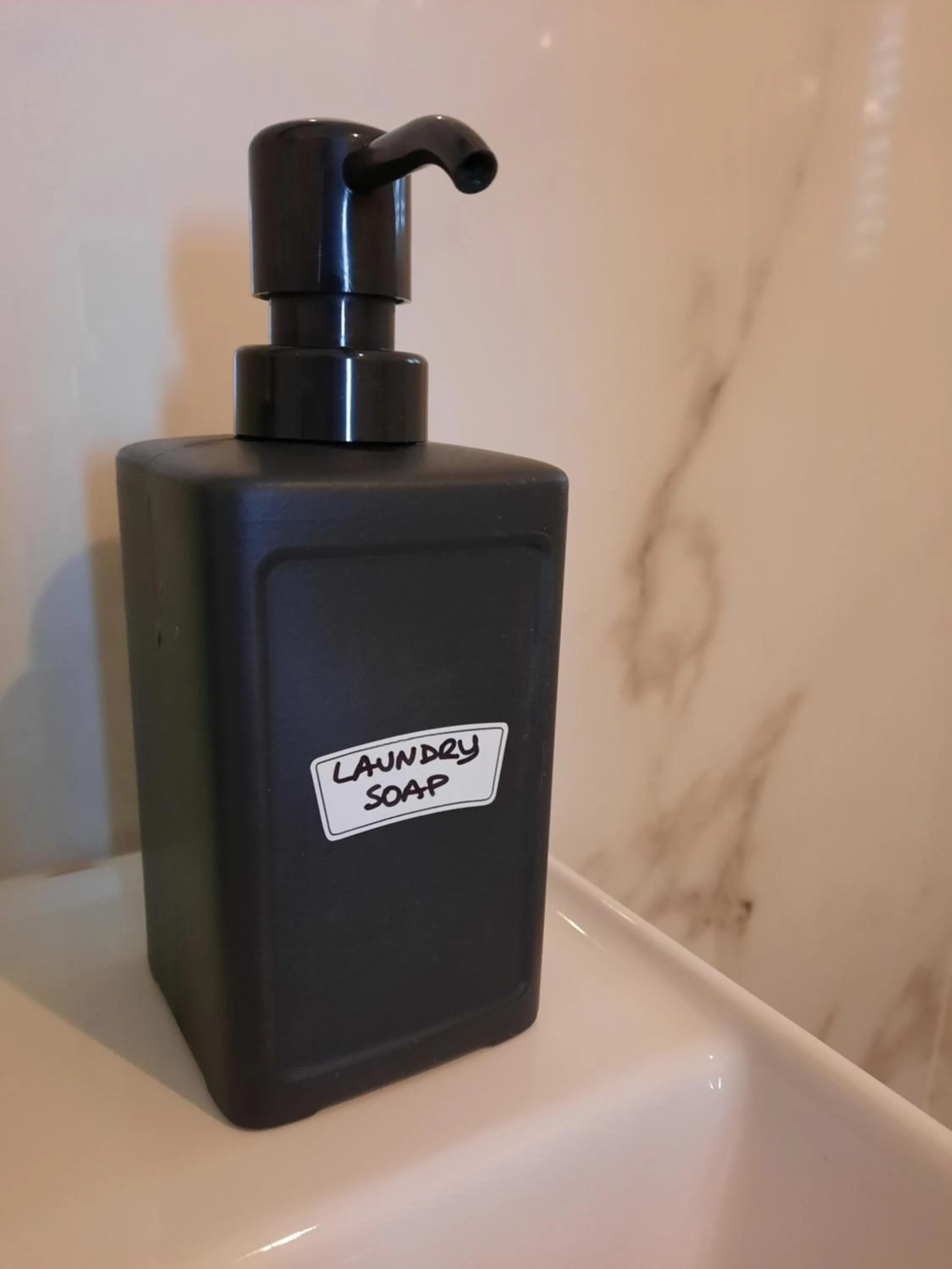 Area and facilities in Smiling Places - Guest House in Labruge