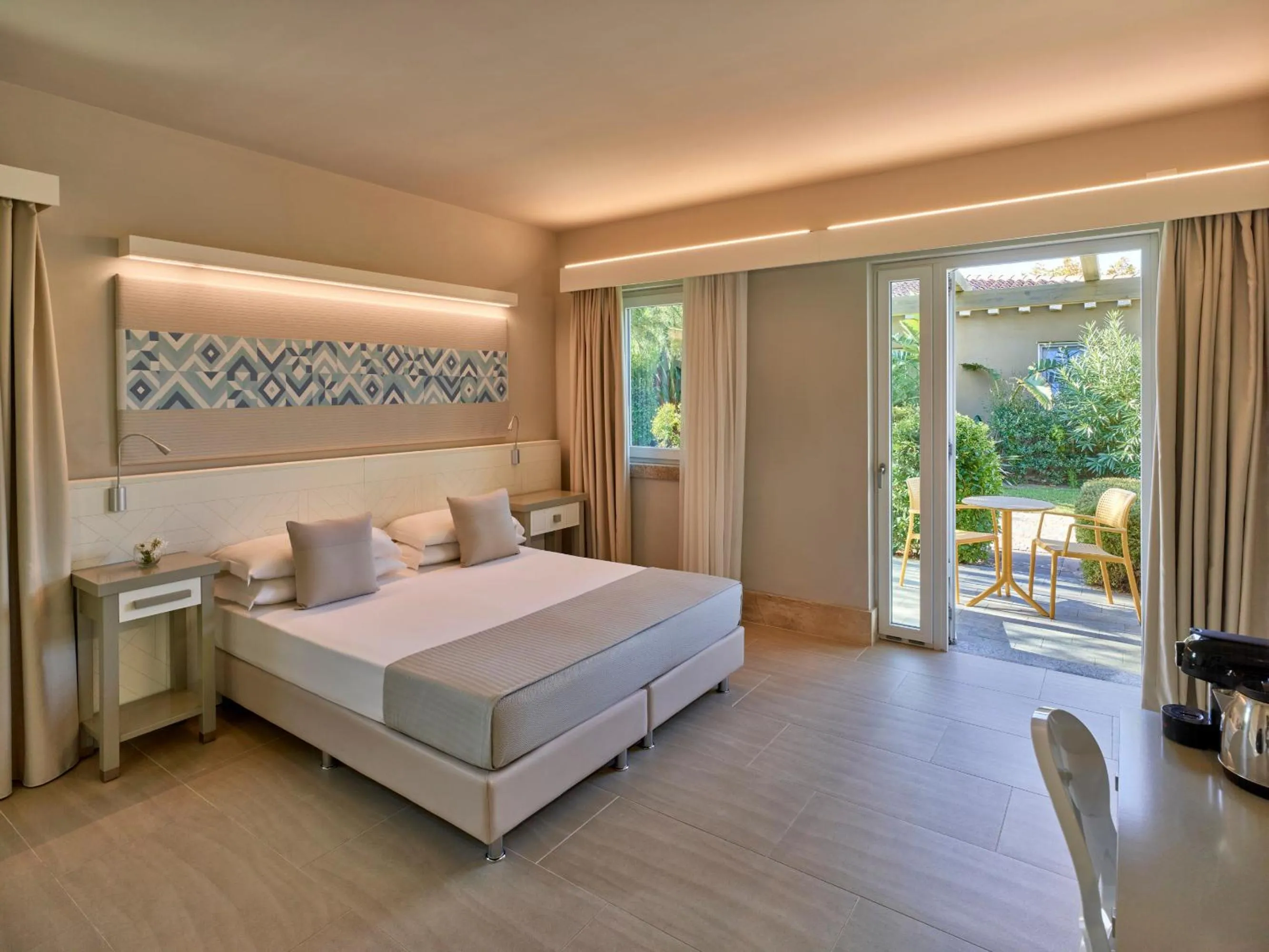 Photo of the whole room, Bed in Is Serenas Badesi Resort
