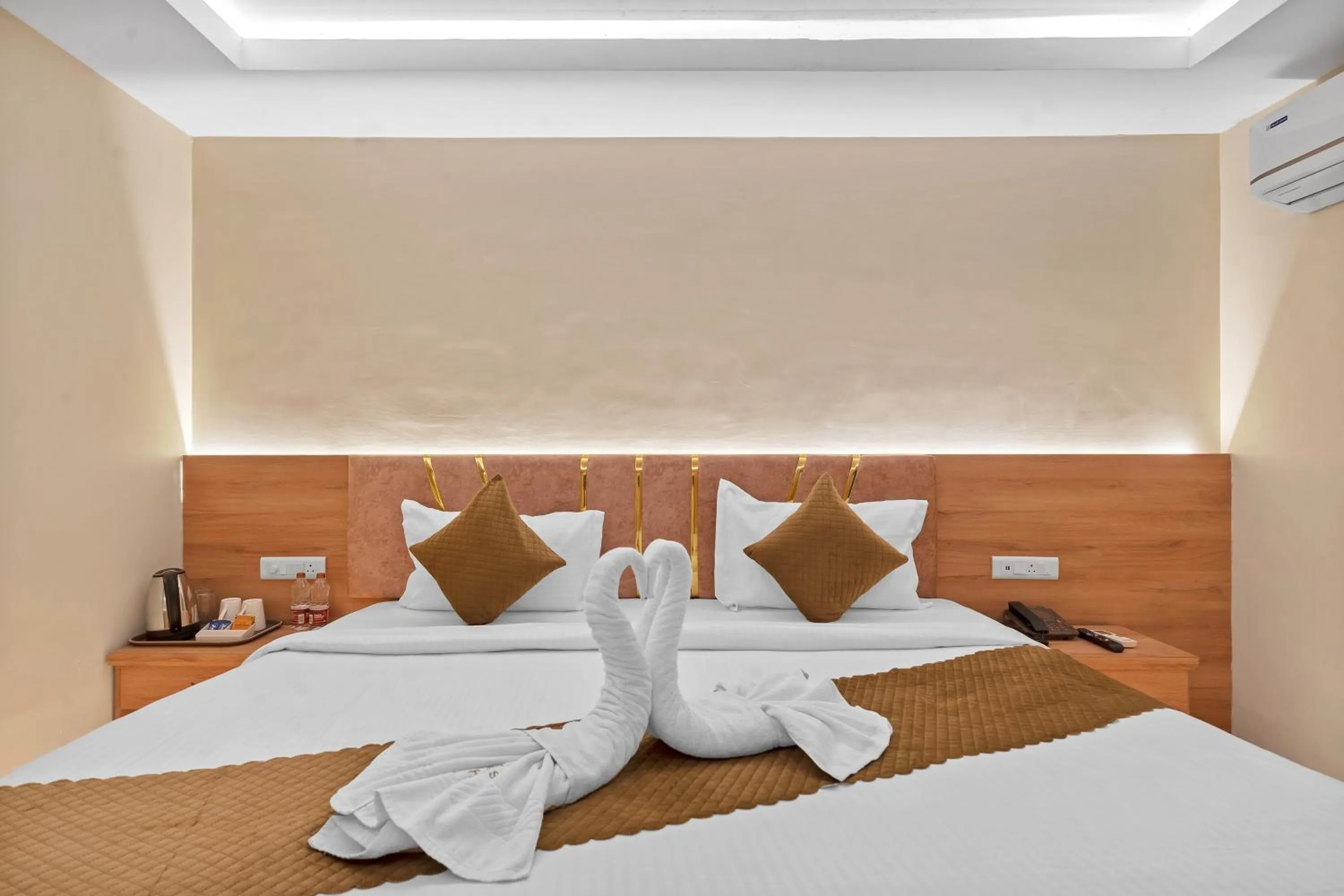 Bedroom, Bed in Hotel SM Deccan Park Airport Zone Shamshabad Hyderabad