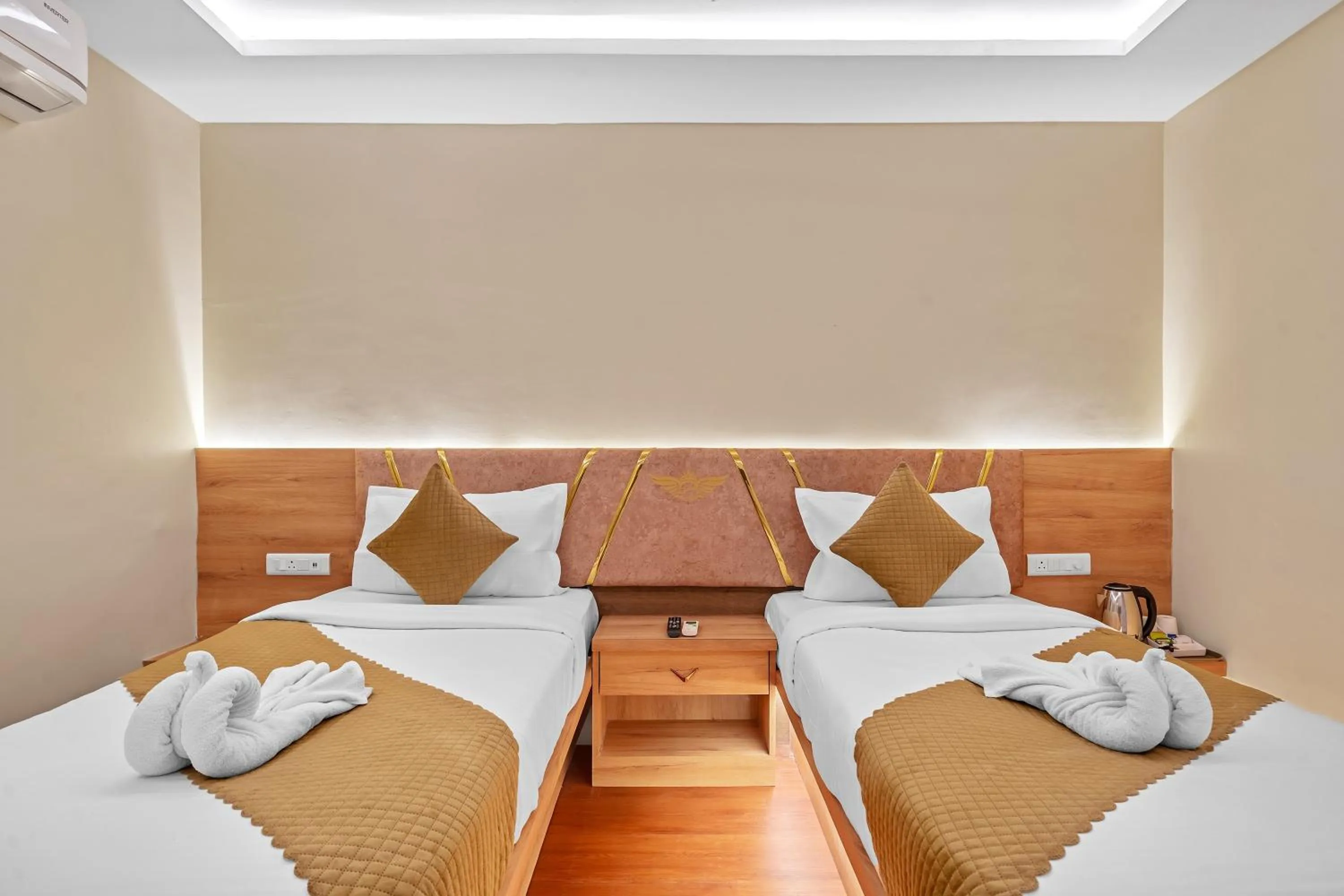 Bedroom, Bed in Hotel SM Deccan Park Airport Zone Shamshabad Hyderabad