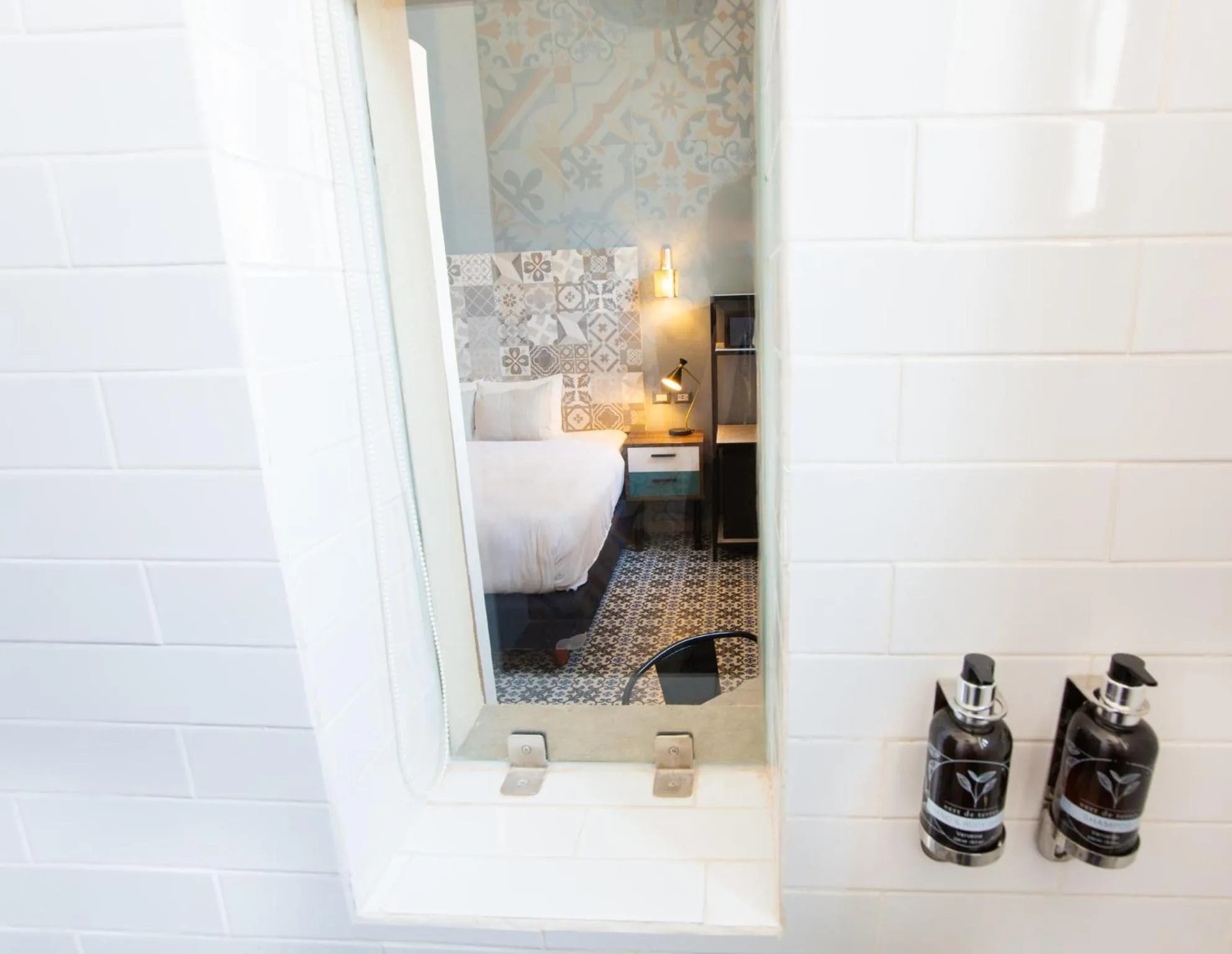 Shower in ACQUA IN BOCCA