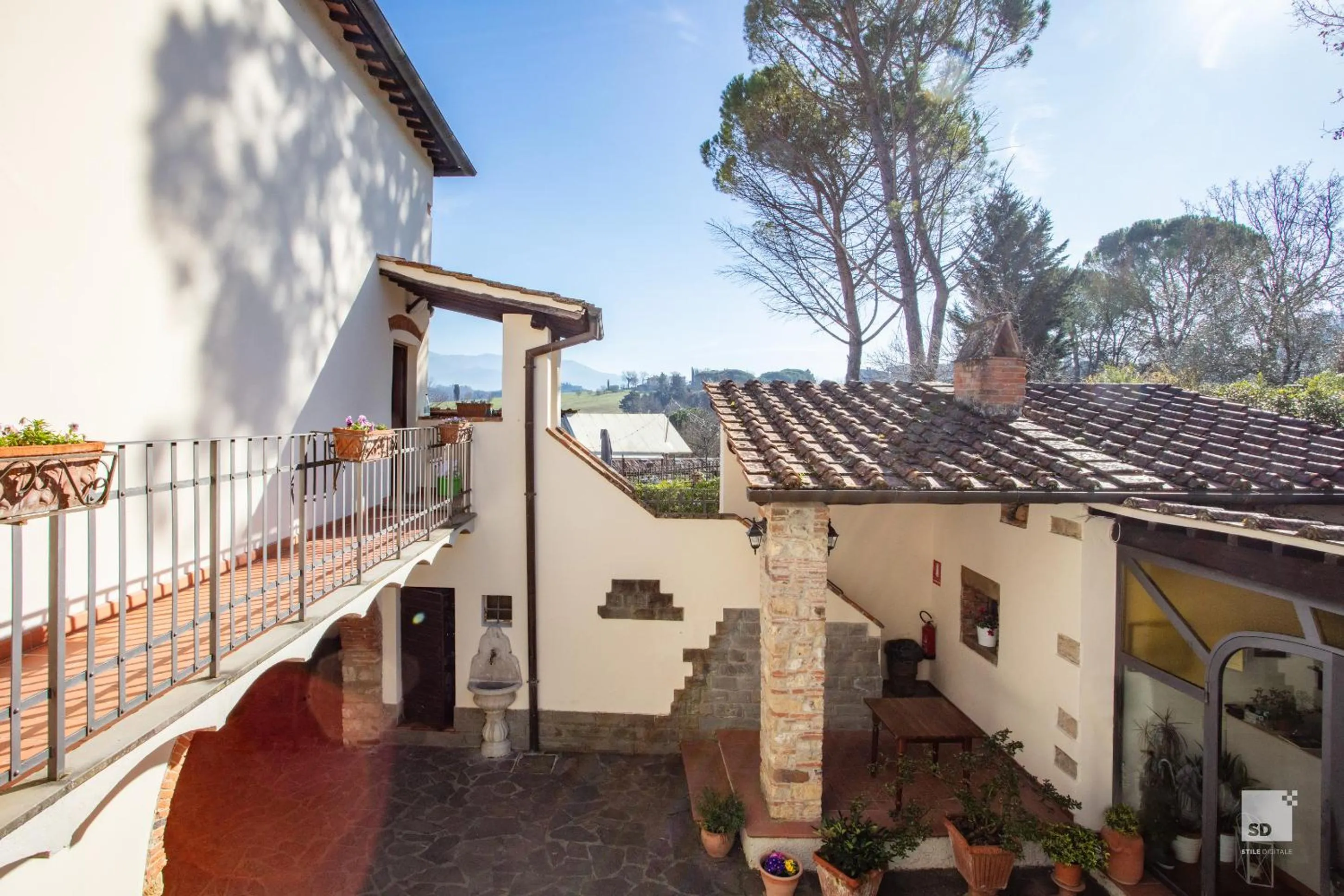 Property building in Tenuta Il Burchio