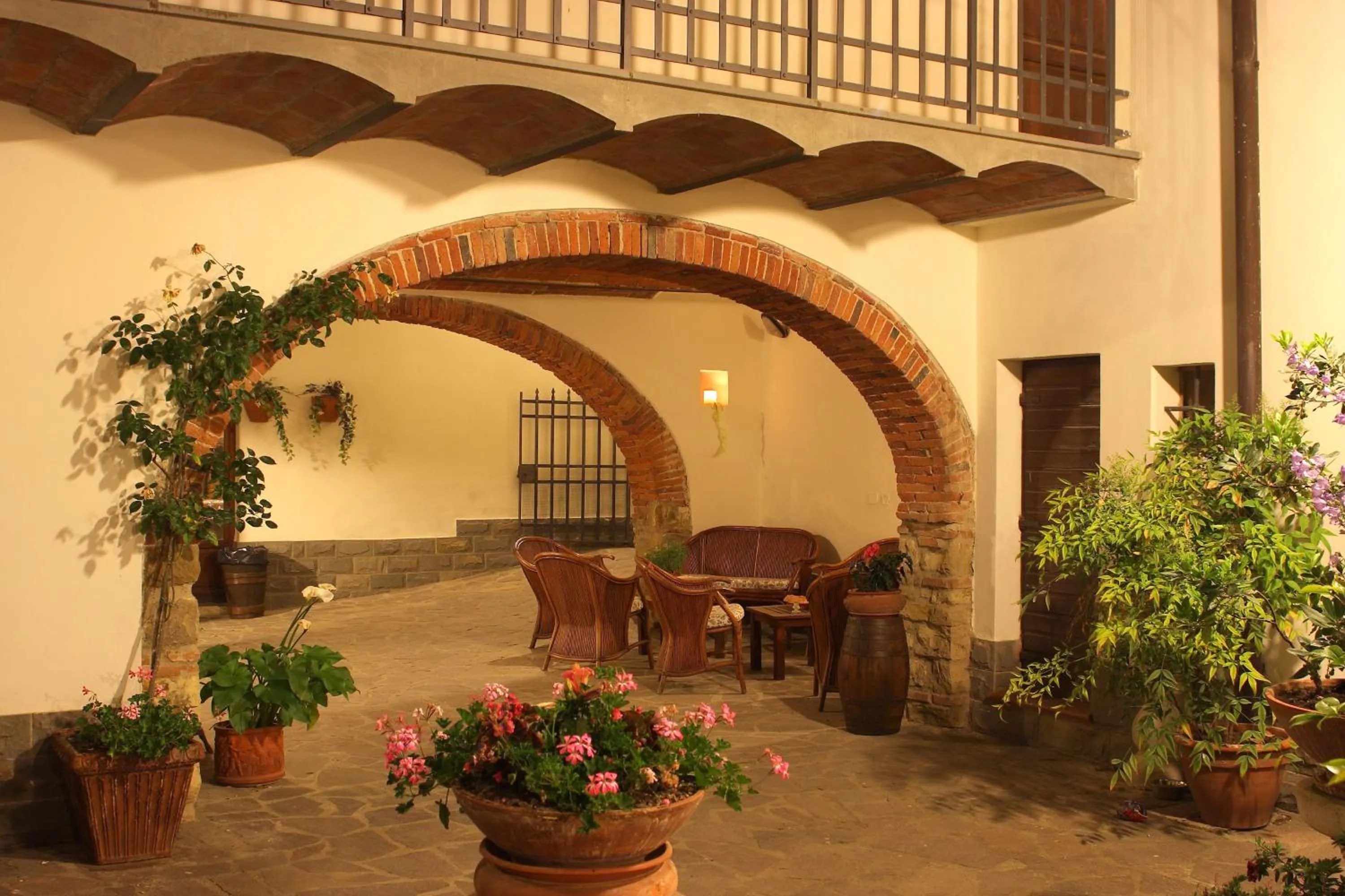Inner courtyard view in Tenuta Il Burchio