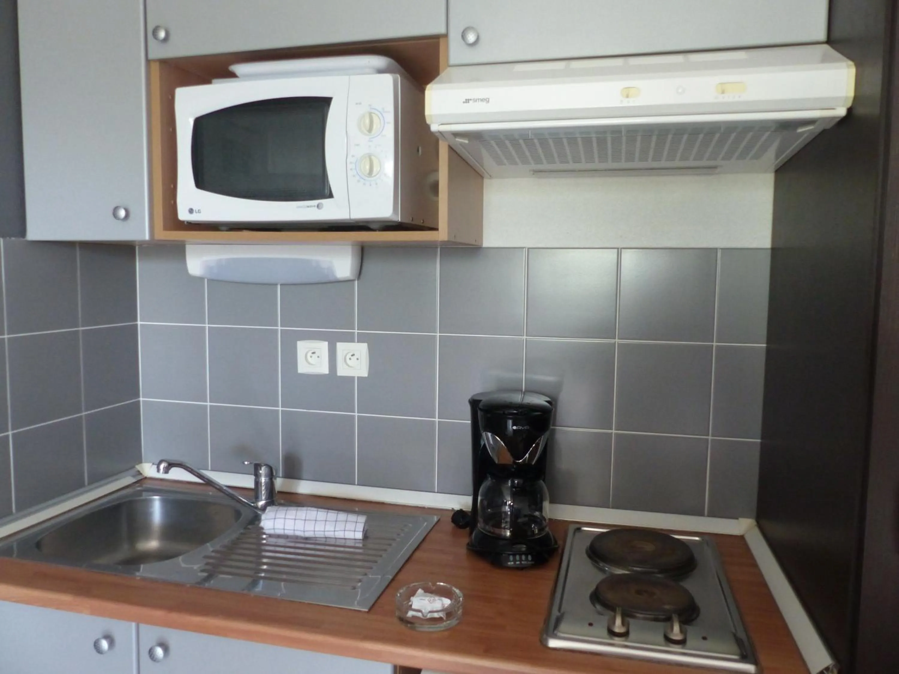 kitchen in Le Jardin de Babylone Résidence Festive & Naturiste "réservé aux couples uniquement"