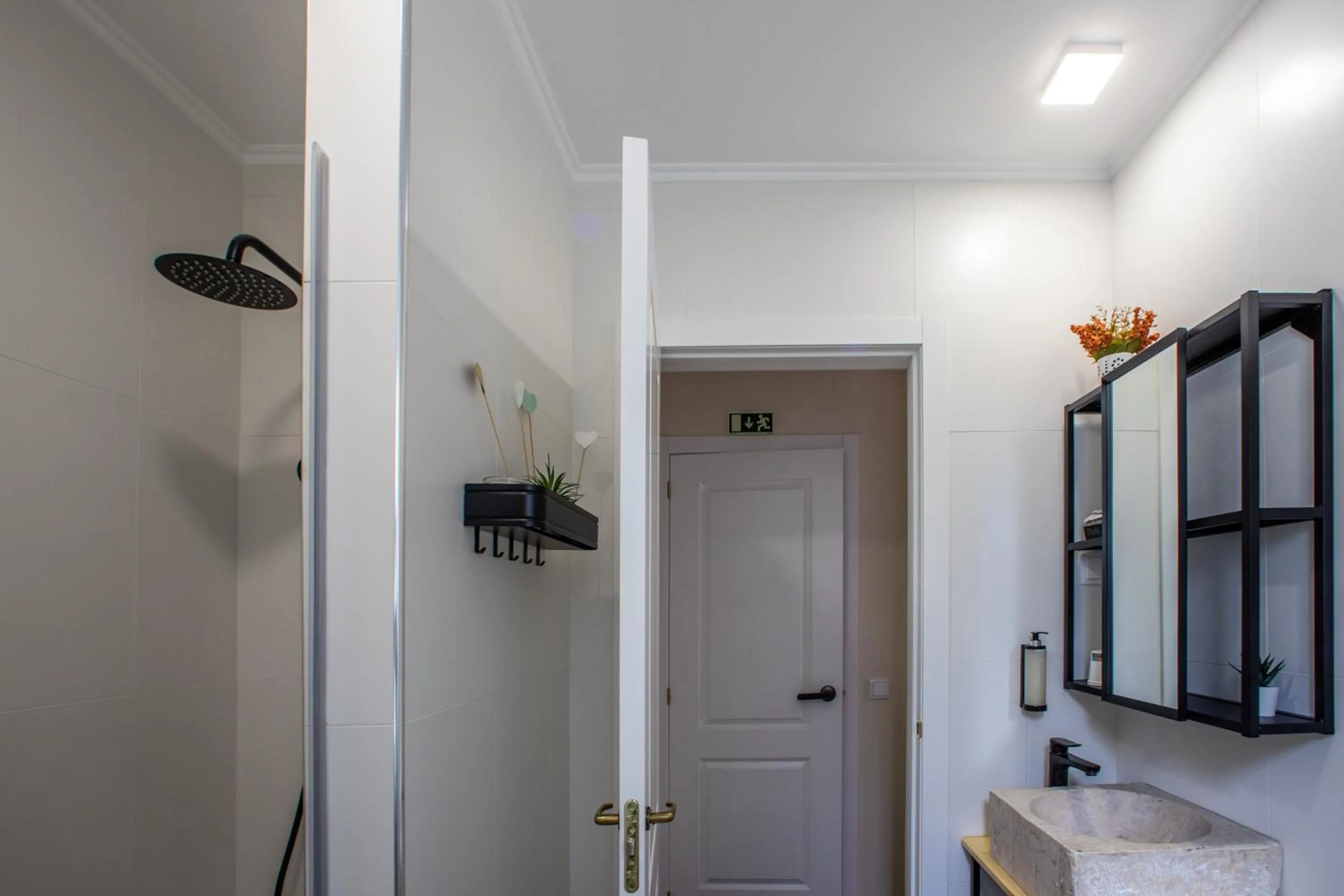 Bathroom in Graça Garden Torres Vedras