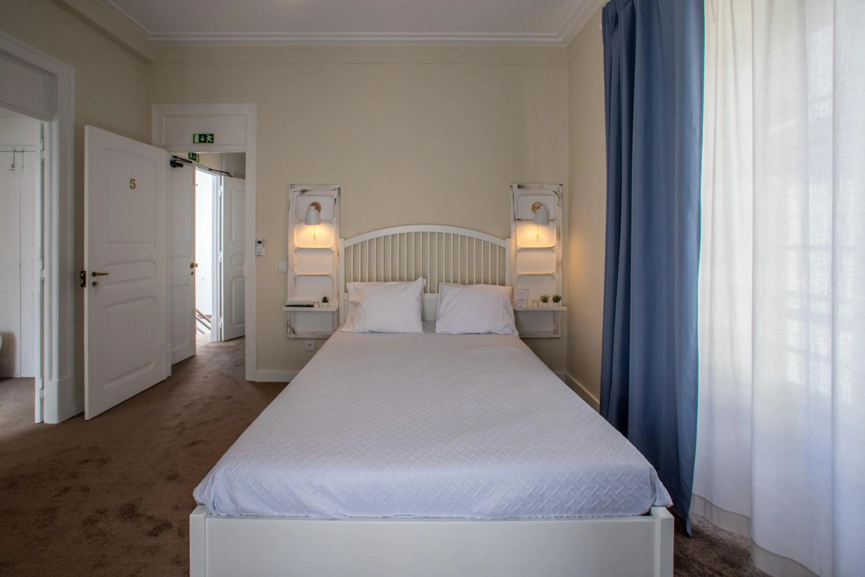 Bed in Graça Garden Torres Vedras