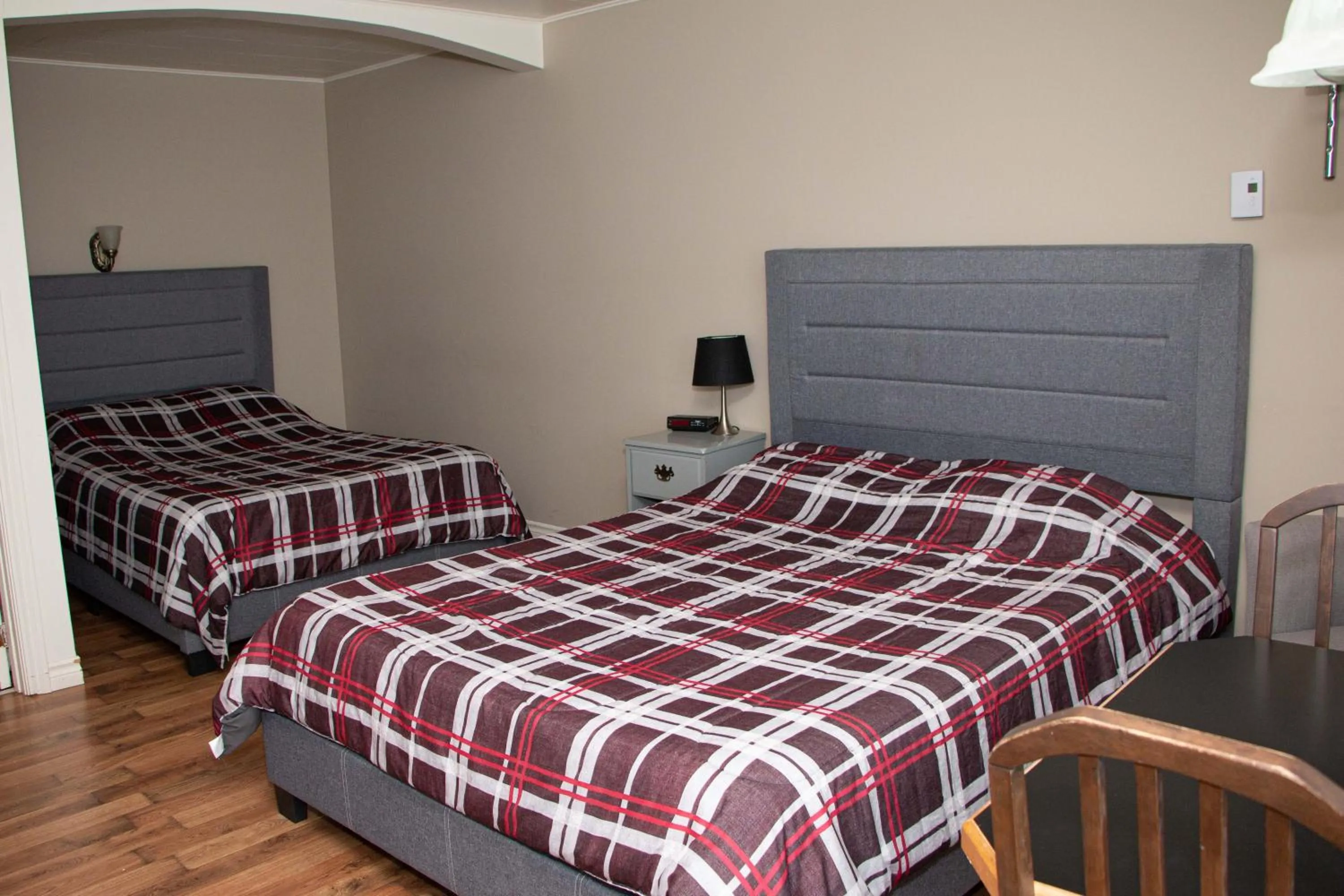 Bedroom, Bed in Motel de la mer