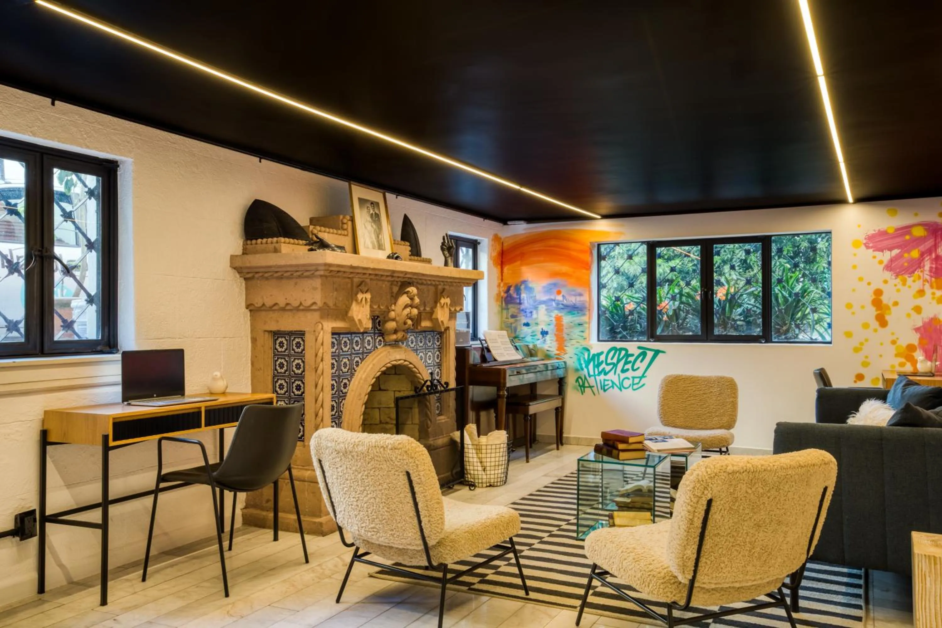 Lounge or bar in UTOPIC Campos Elíseos by ULIV