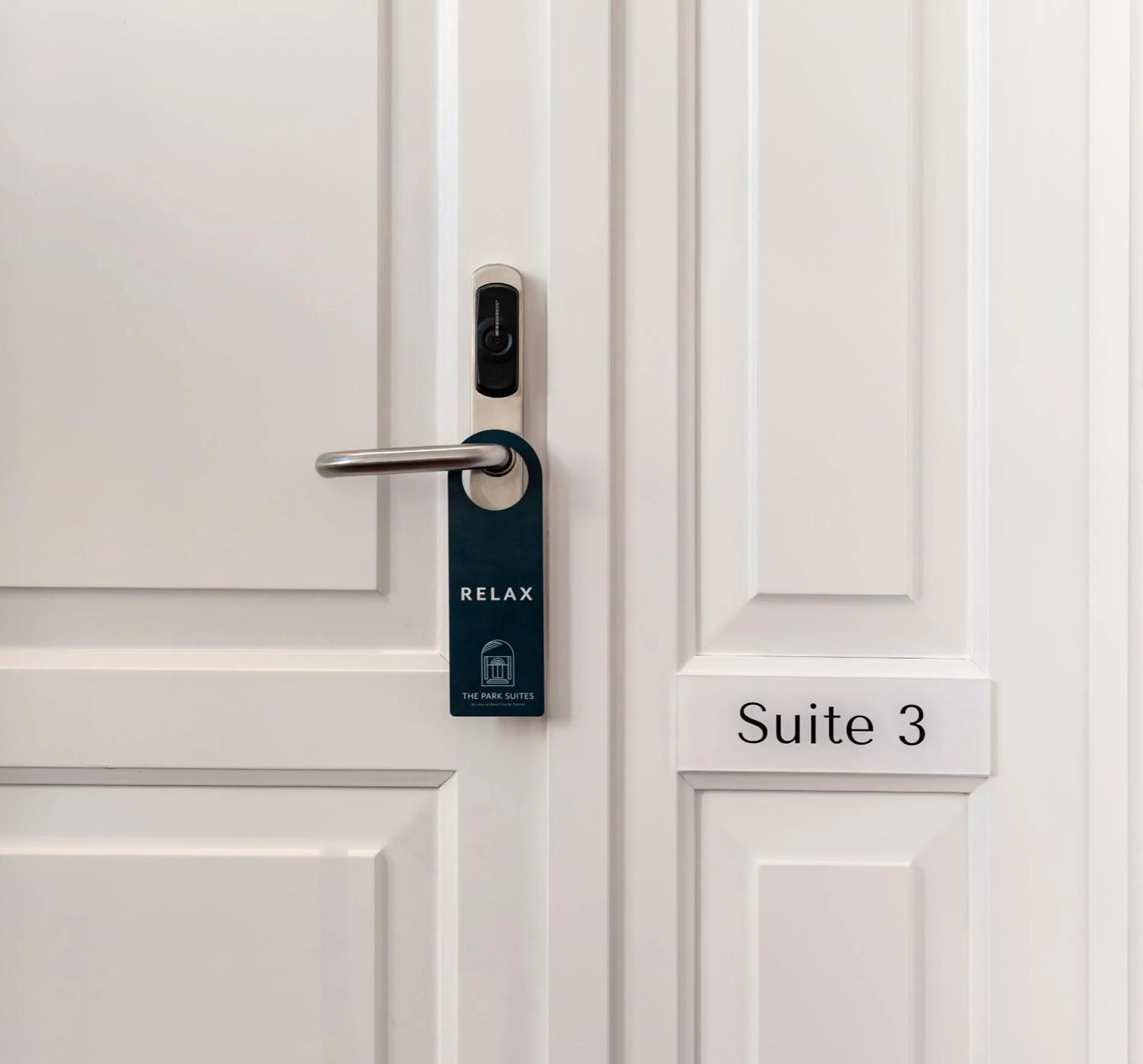 Logo/Certificate/Sign in The Park Suites by IRES LAR