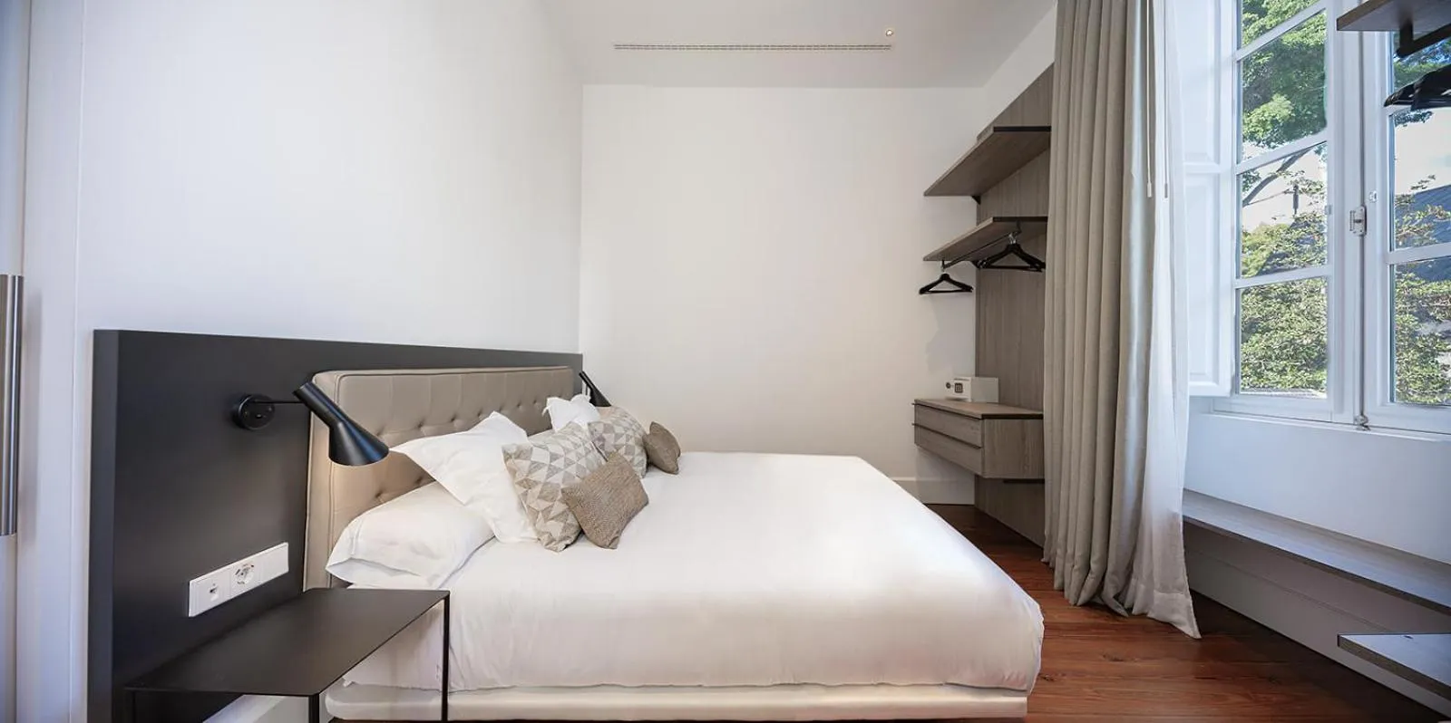 Bedroom, Bed in The Park Suites by IRES LAR