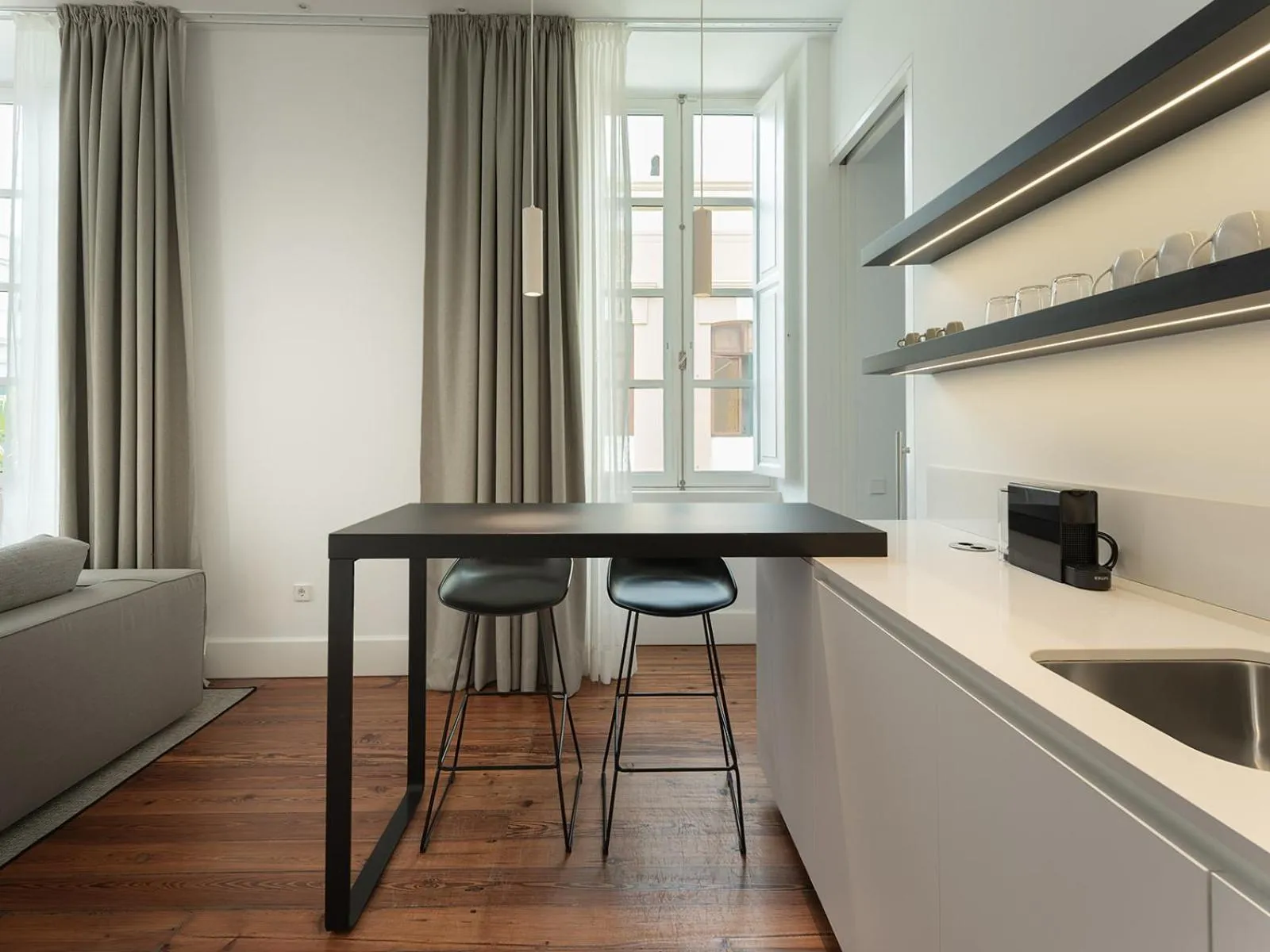 Kitchen or kitchenette in The Park Suites by IRES LAR