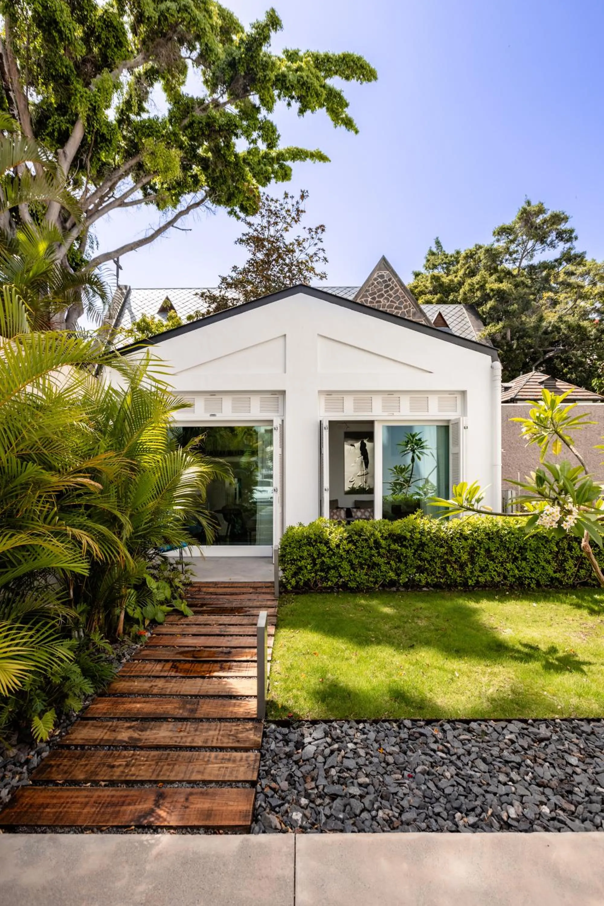 Property building in The Park Suites by IRES LAR