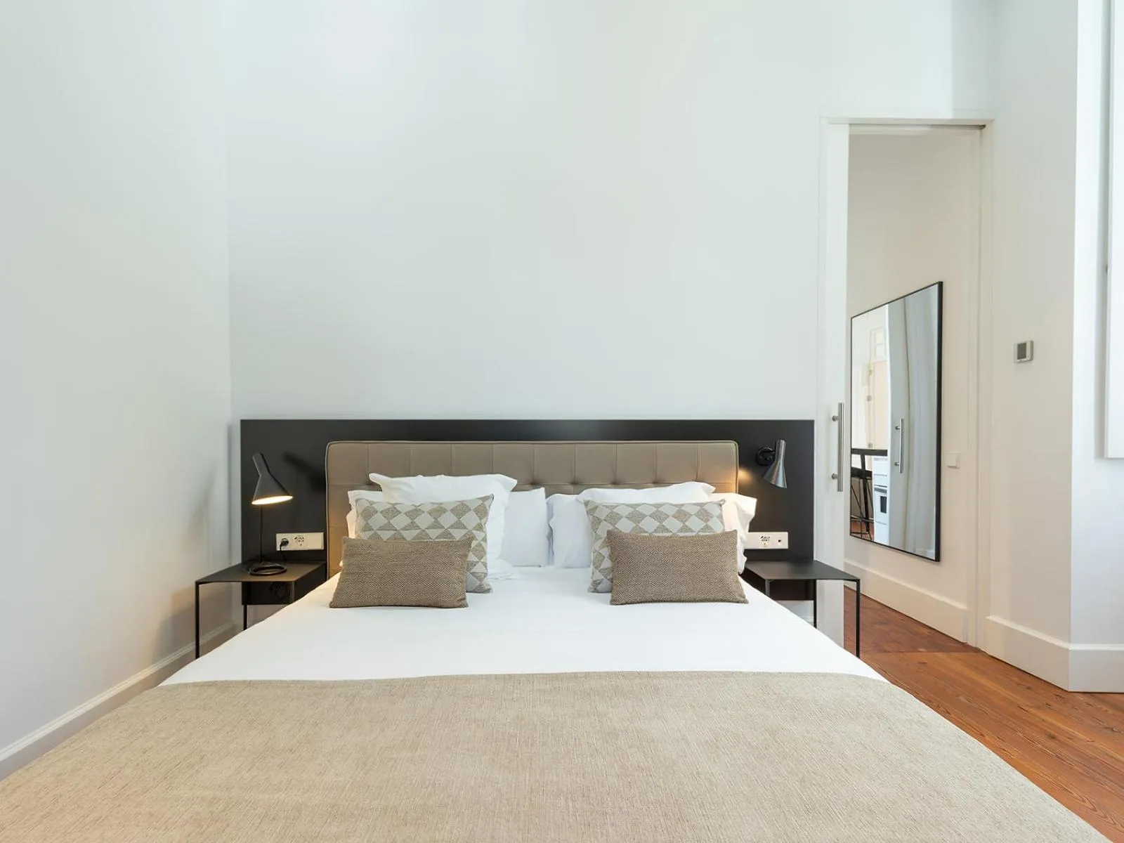 Bed in The Park Suites by IRES LAR