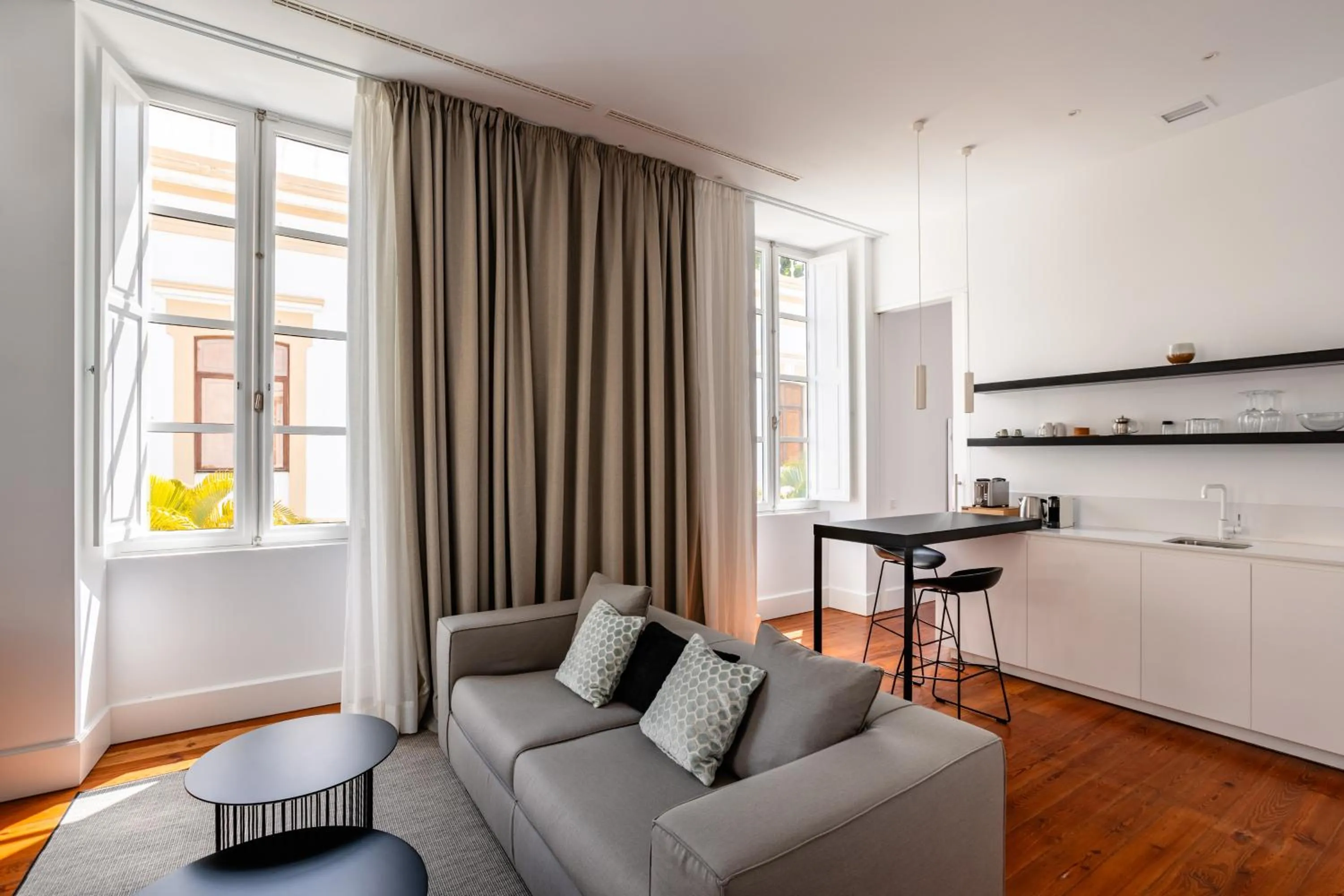 Kitchen or kitchenette in The Park Suites by IRES LAR