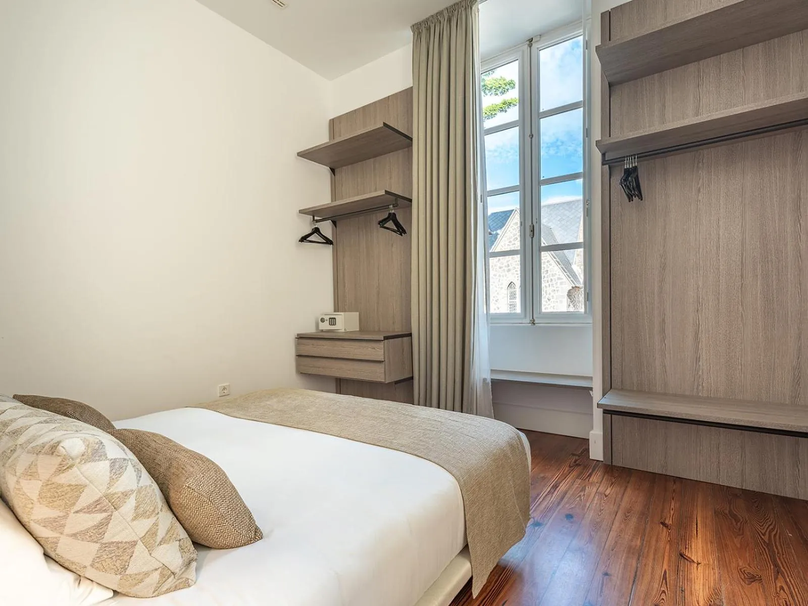 Bed in The Park Suites by IRES LAR