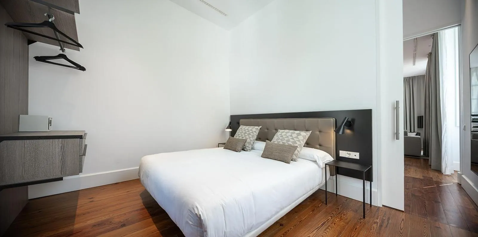 Bed in The Park Suites by IRES LAR