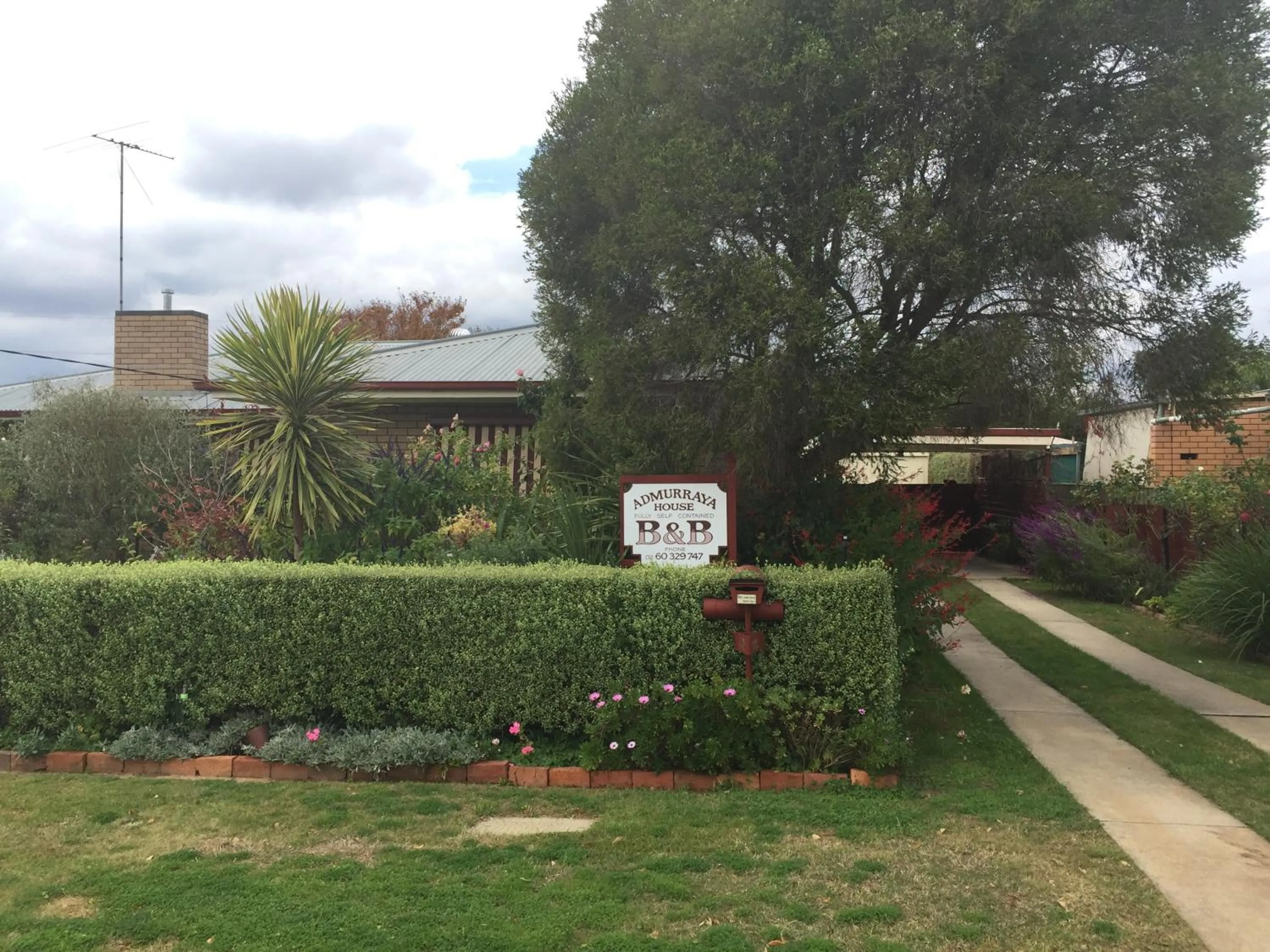 Property building in Admurraya House Bed & Breakfast