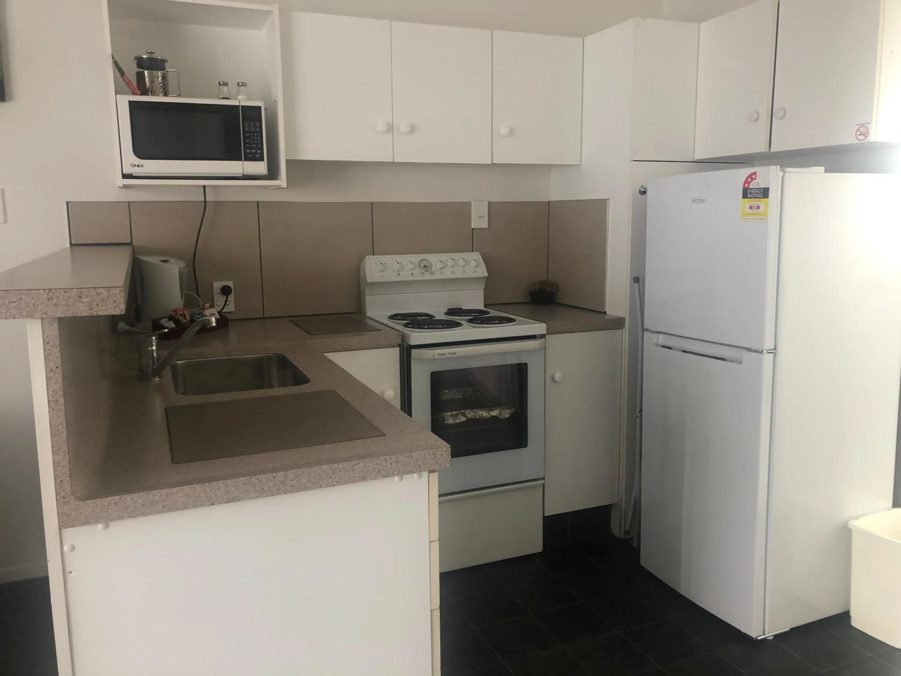 Thornton Lodge Motel