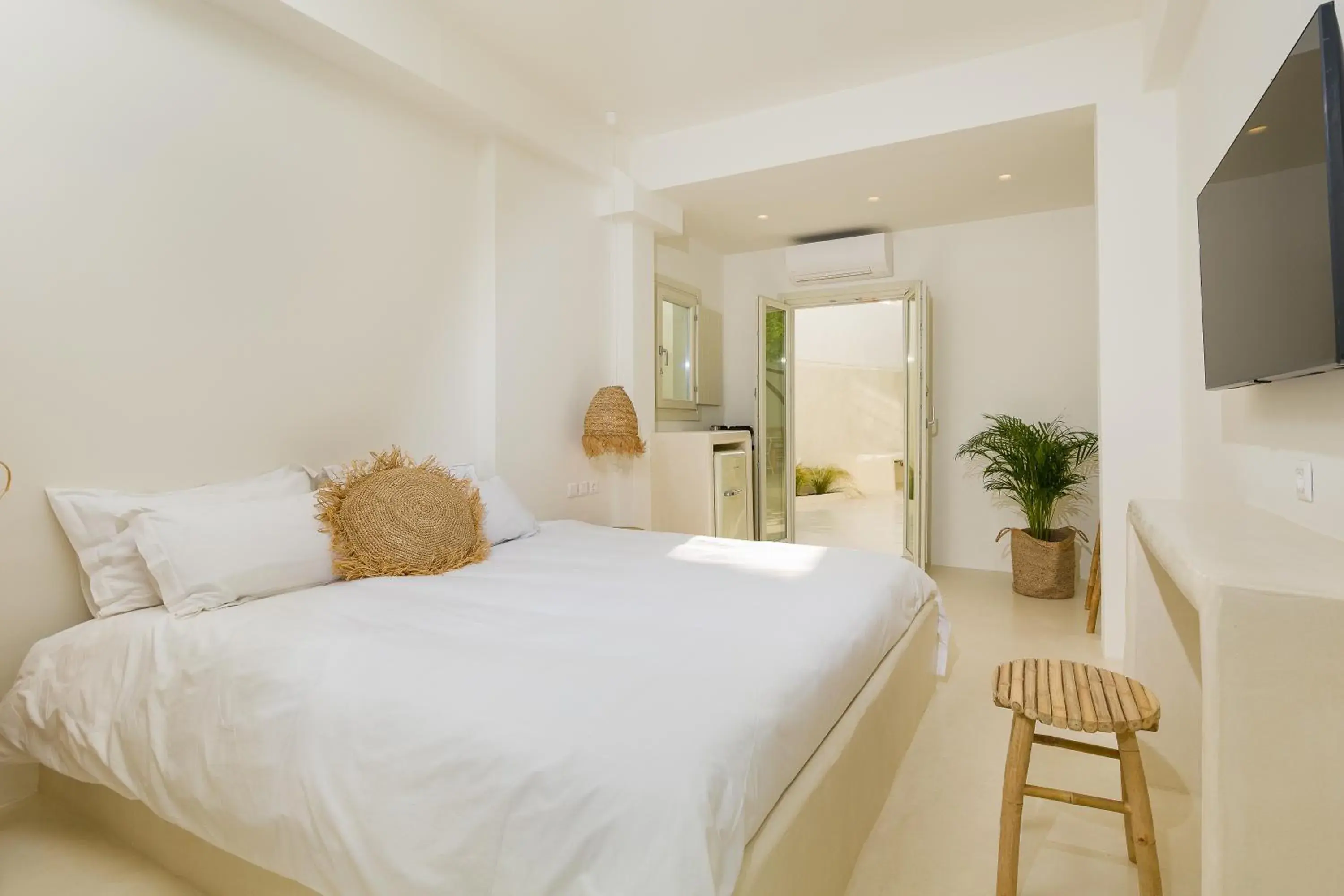 The Double Room Garden Level in KOKOON The Double Room Garden Level in KOKOON