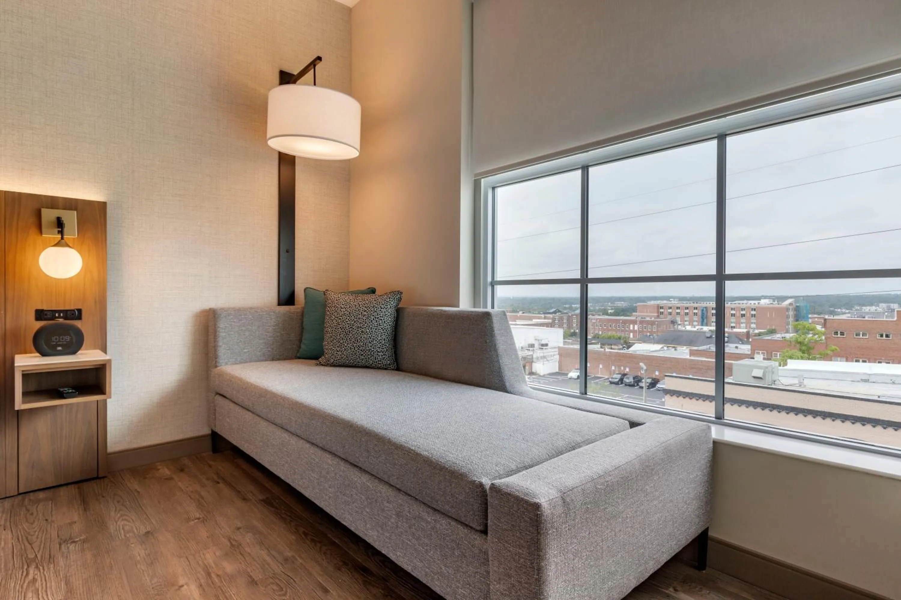 Seating area, Bed in Cambria Hotel Columbia Downtown the Vista