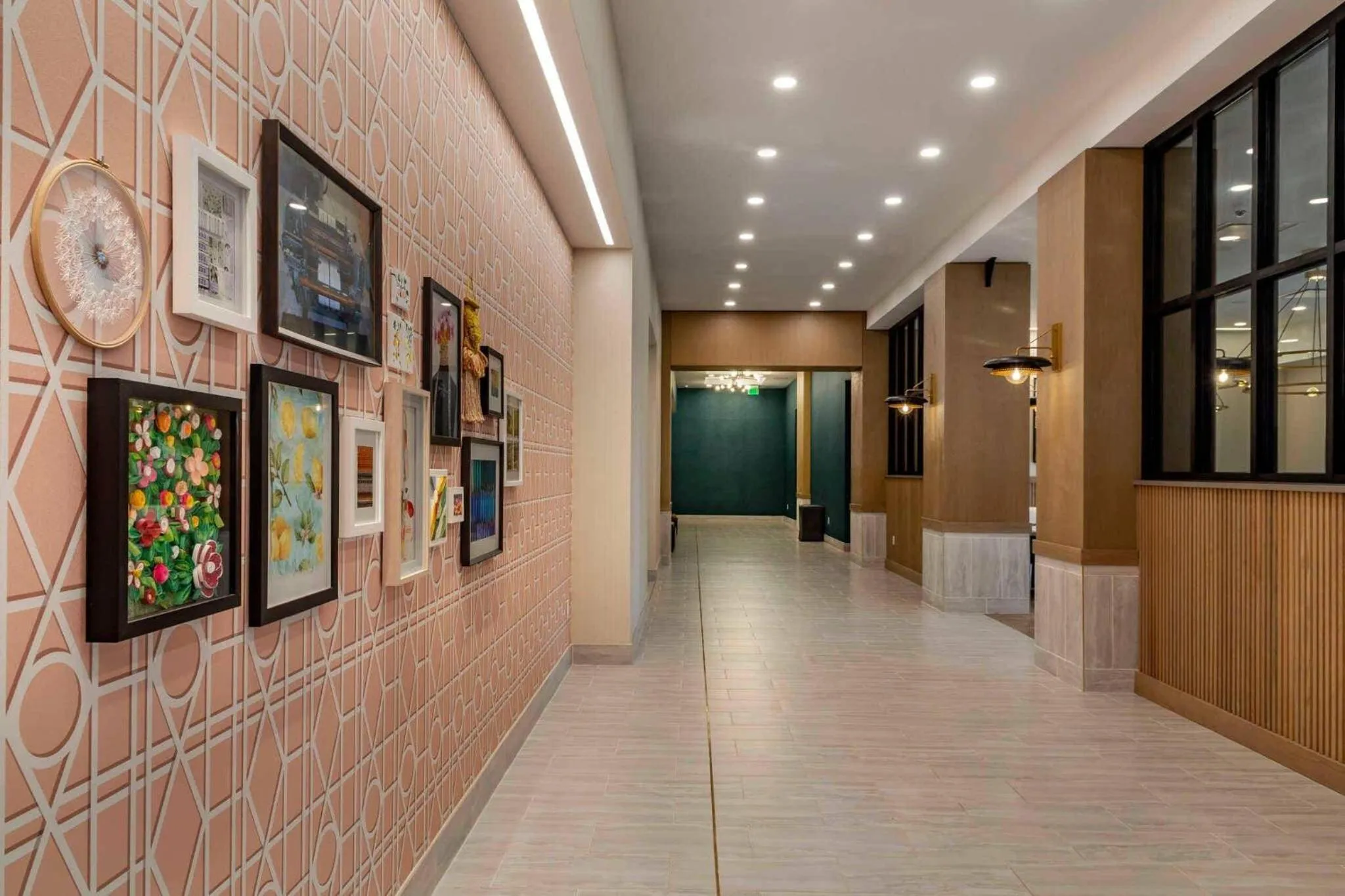 Lobby or reception in Cambria Hotel Columbia Downtown the Vista