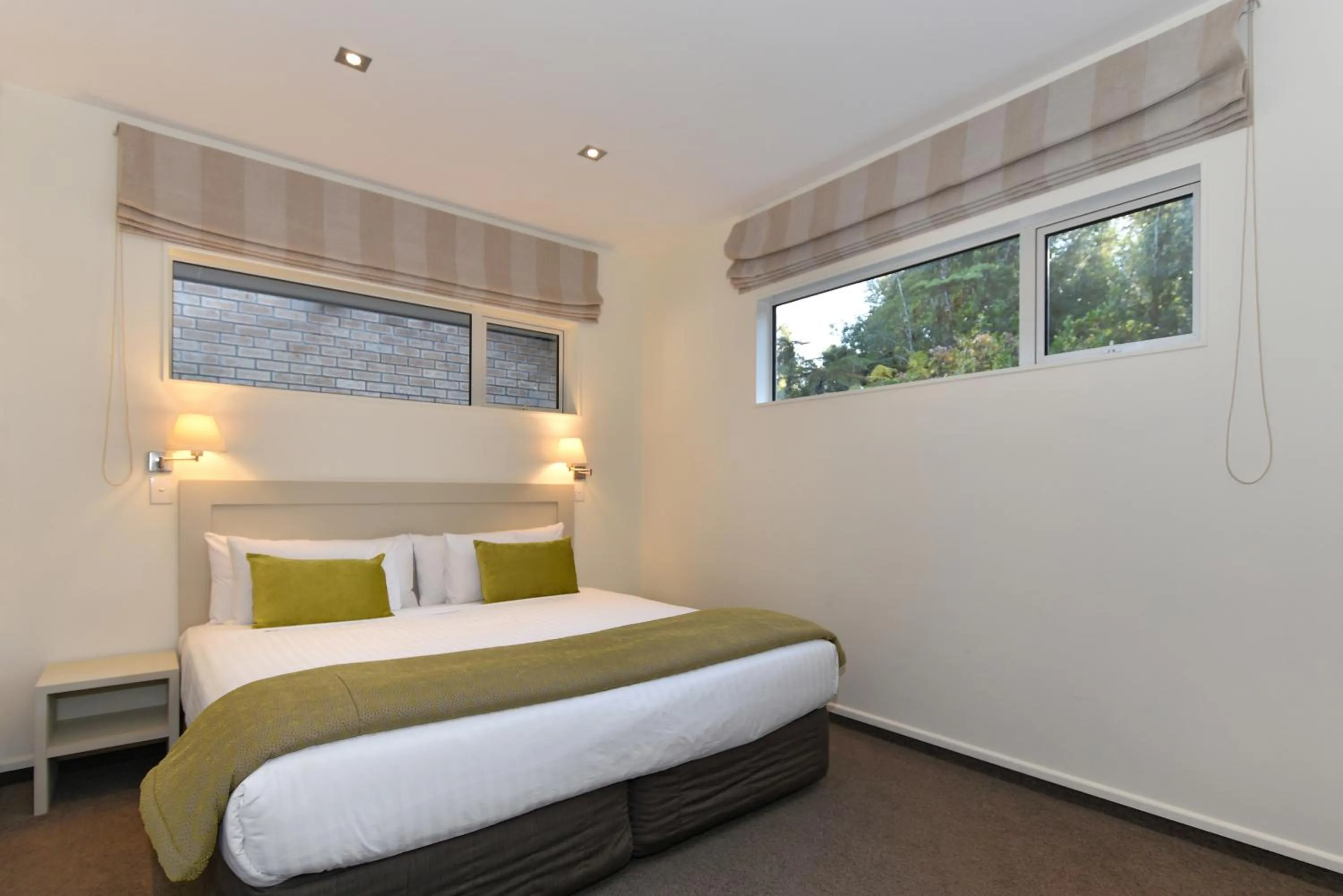 Bedroom, Bed in Aspen Court Franz Josef