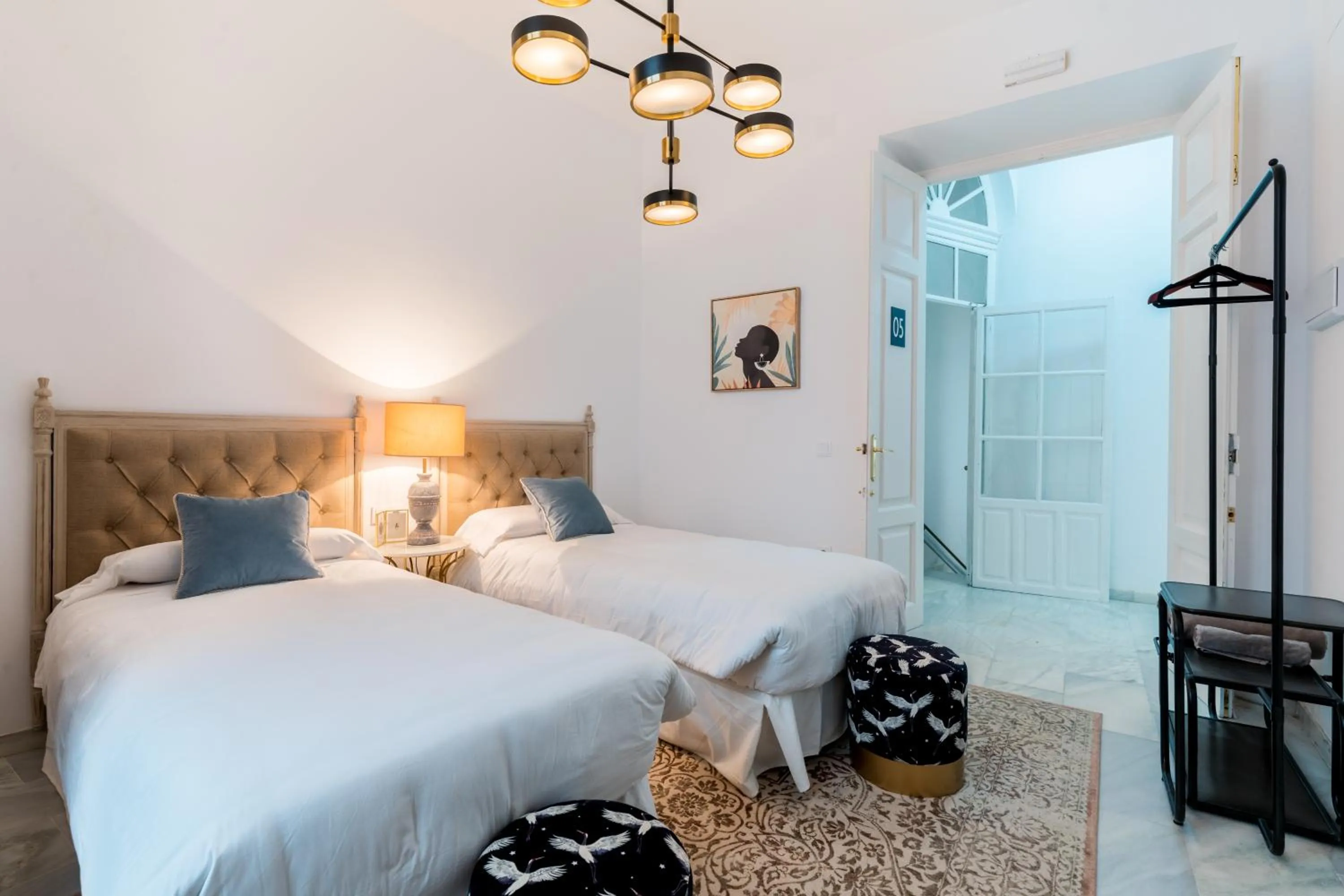 Photo of the whole room, Bed in Hostal Roomsole