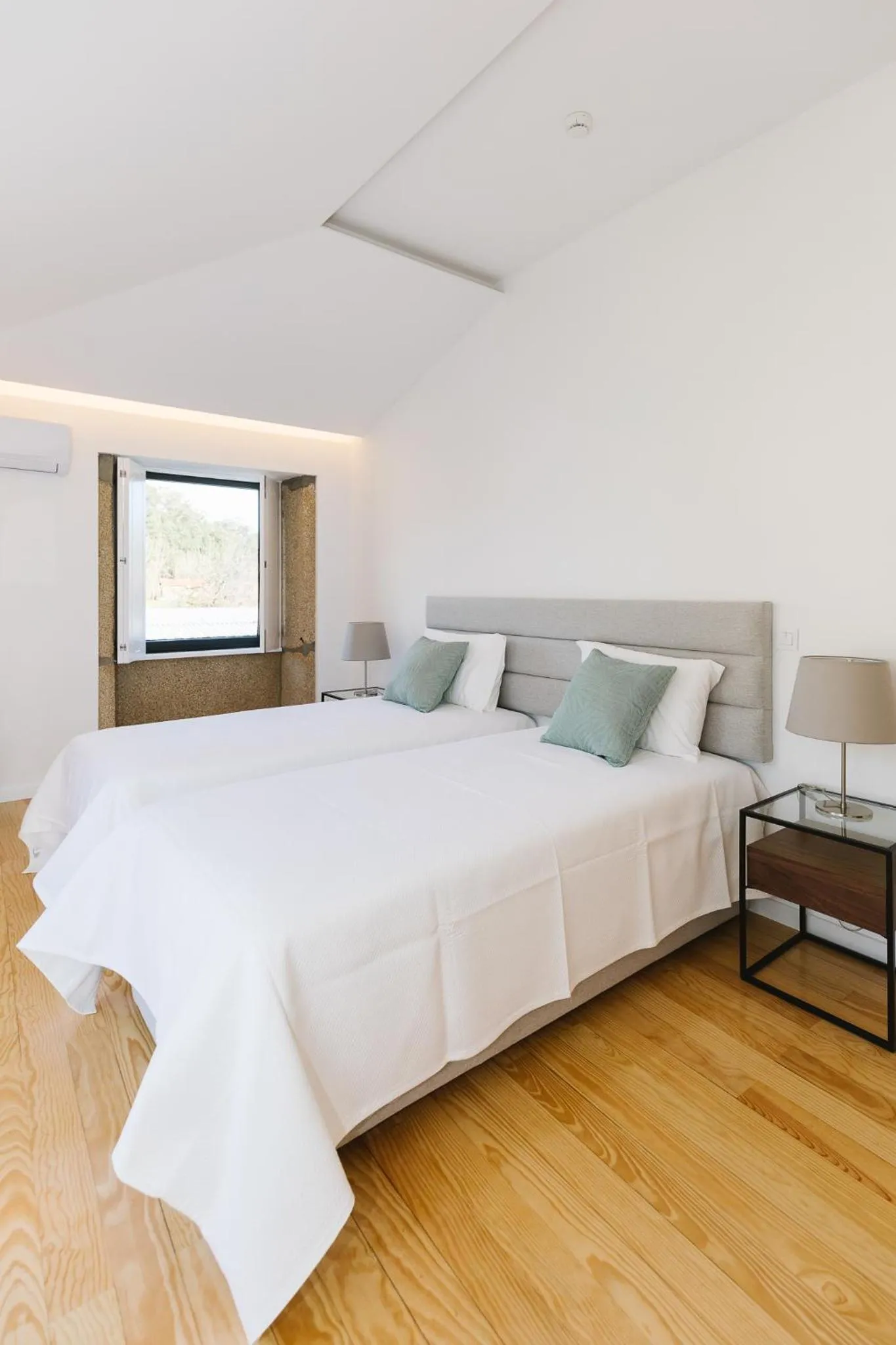 Photo of the whole room, Bed in Casa Vieira Lobo