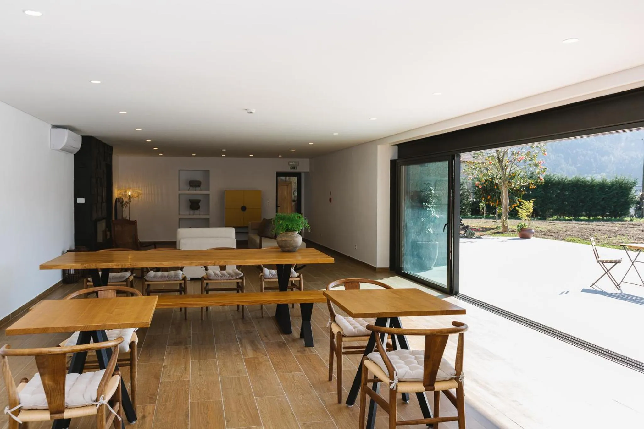 Communal lounge/ TV room in Casa Vieira Lobo
