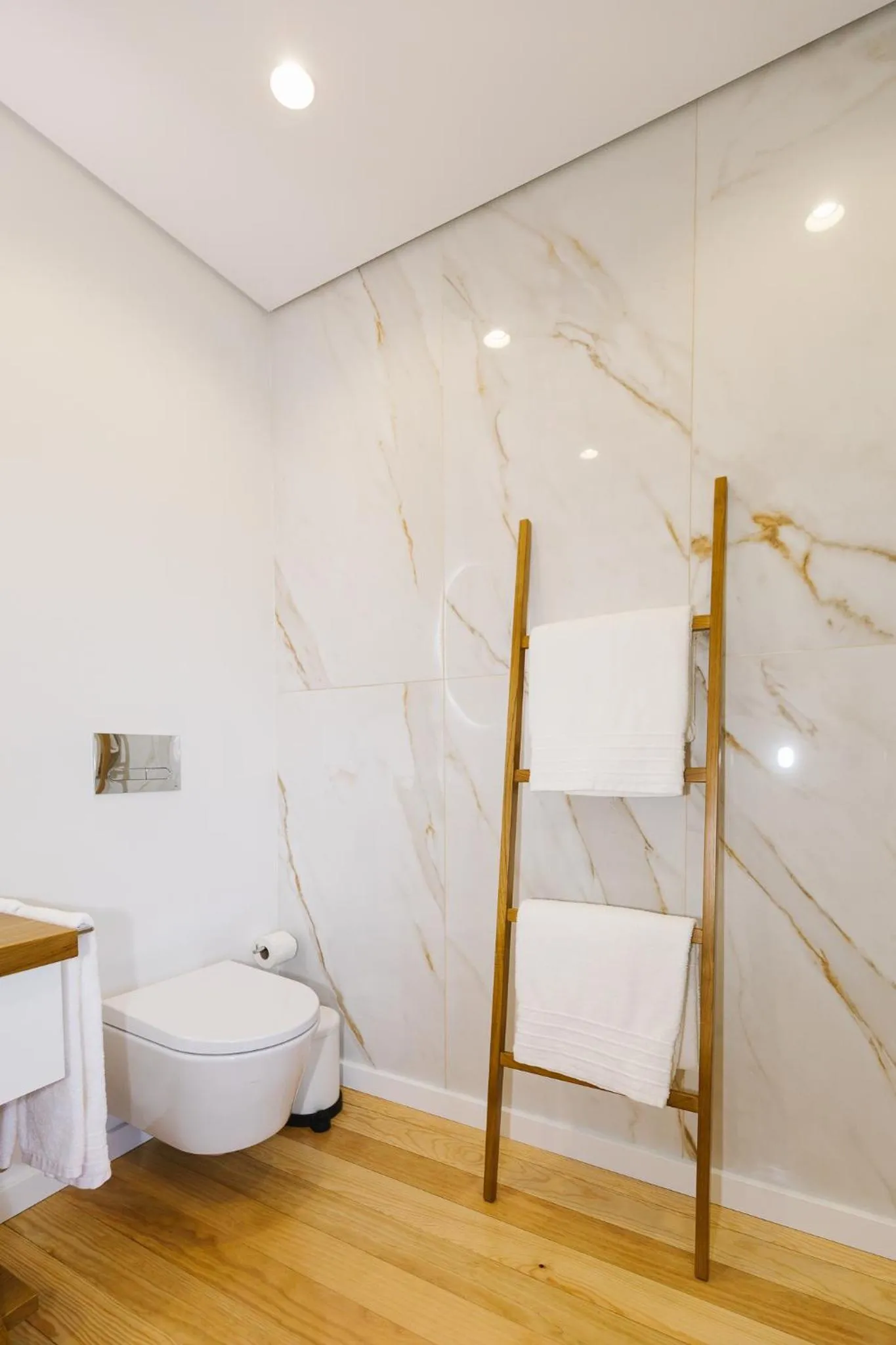 Bathroom, Bed in Casa Vieira Lobo
