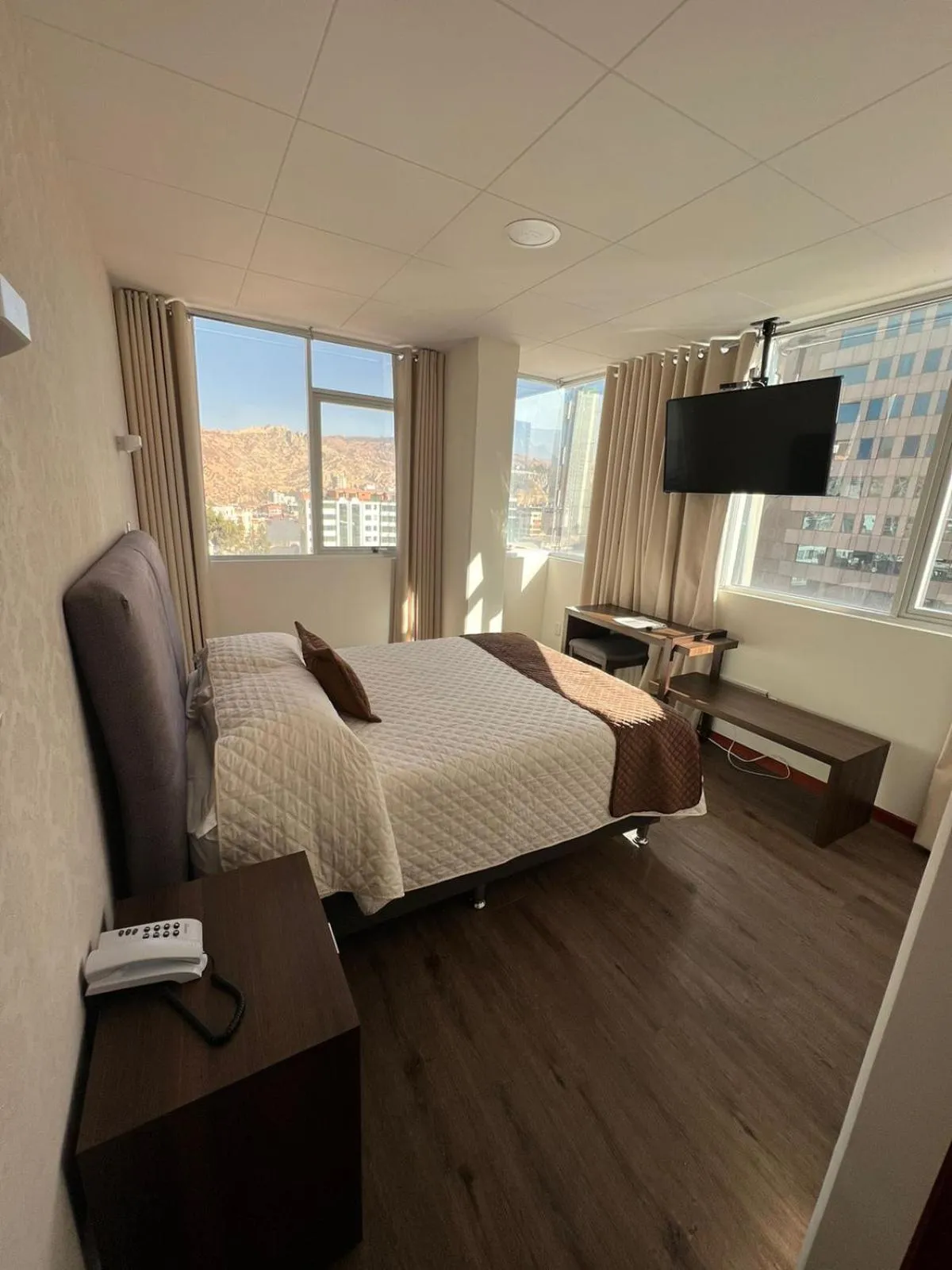 Photo of the whole room, Bed in Novum Hotel