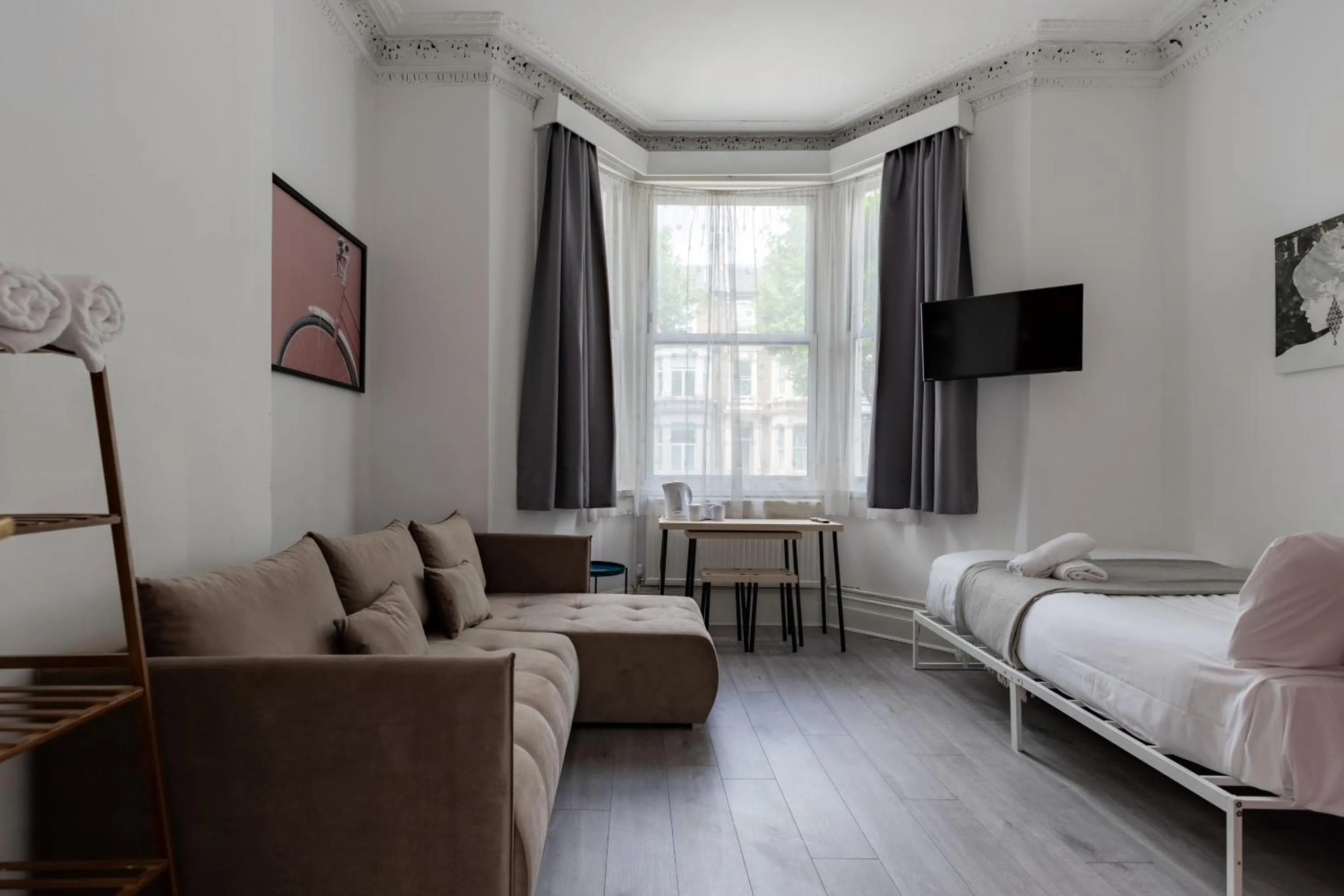 Bedroom, Bed in Orlando hotel