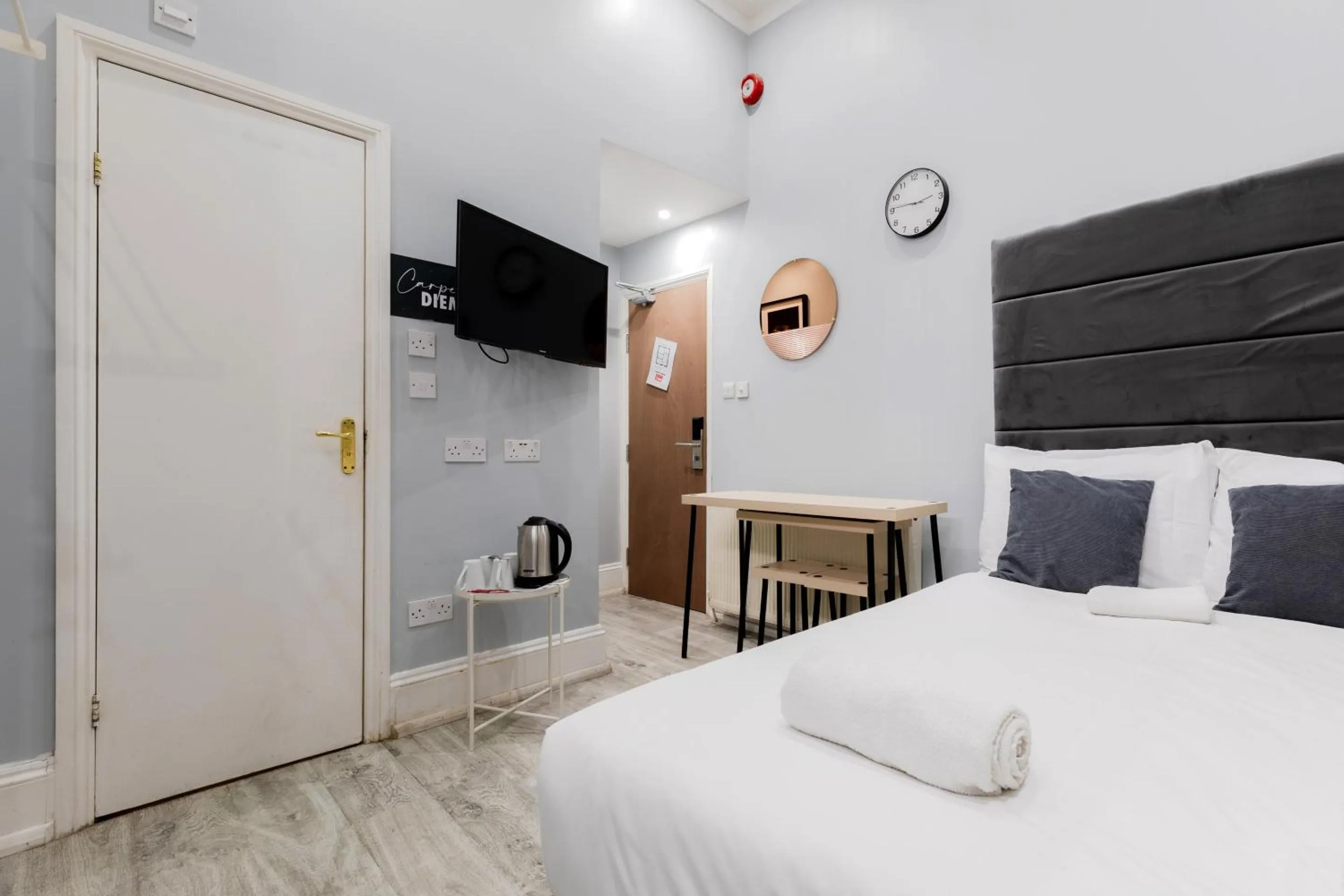 Bedroom, Bed in Orlando hotel